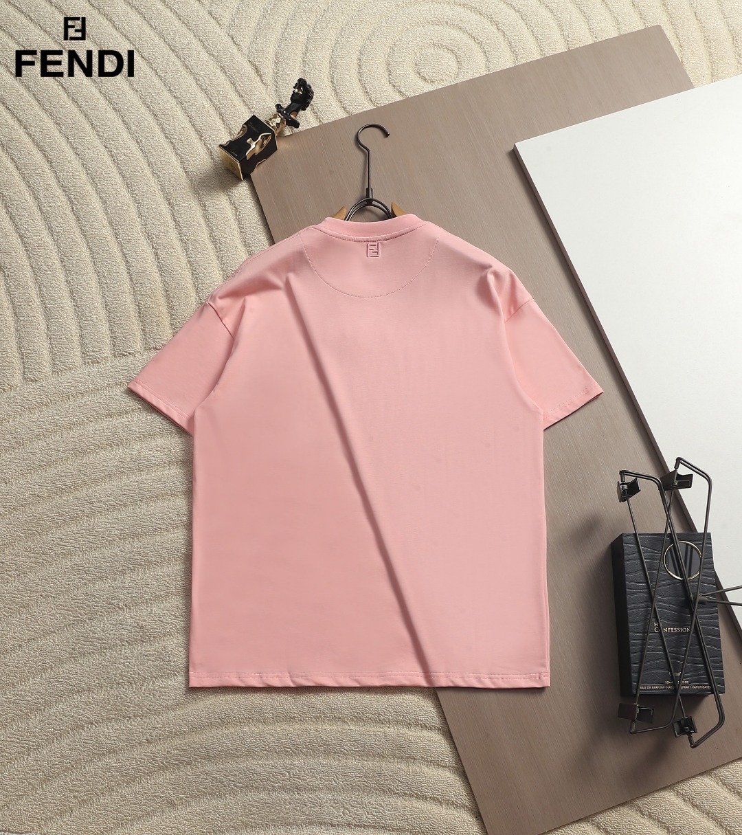 【FENDI】半袖 T シャツ