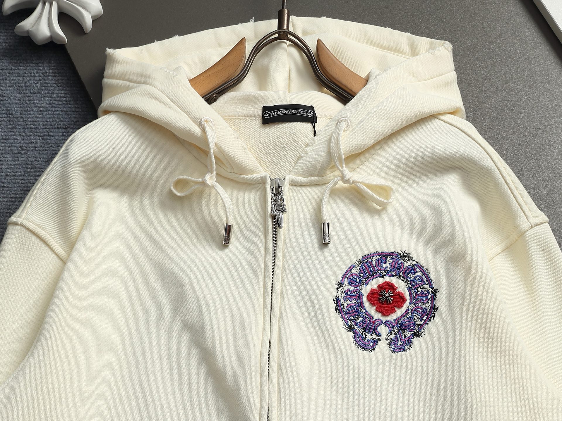 【CHROME HEARTS】クロムハーツ パーカー