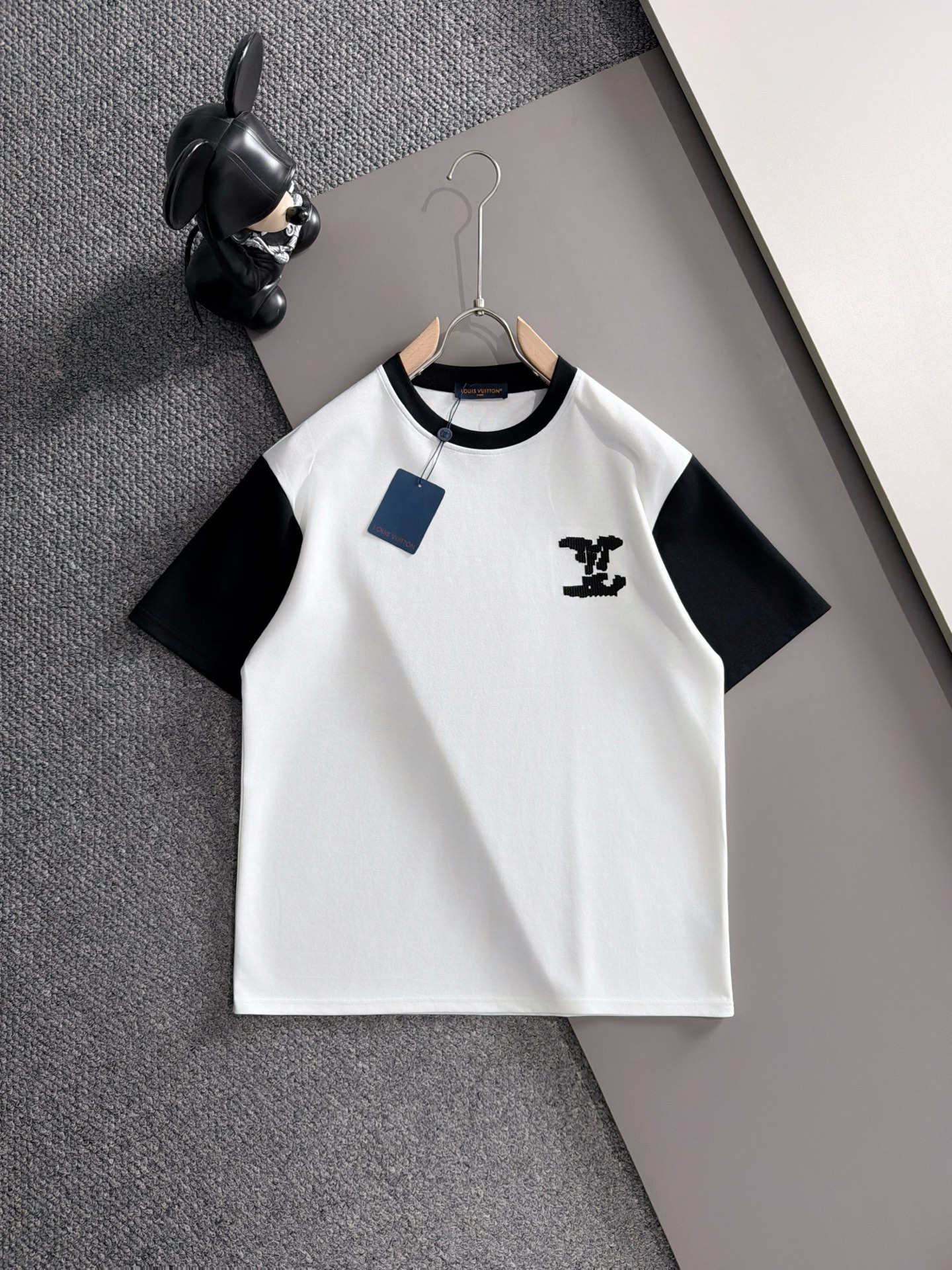 【LOUIS VUITTON】半袖T シャツショートパンツ セットアップ