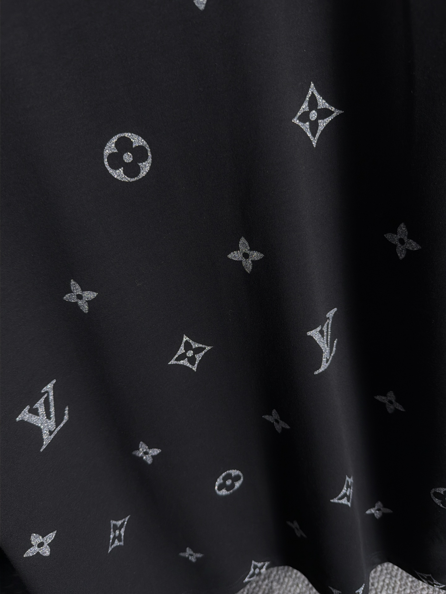 【LOUIS VUITTON】半袖T シャツショートパンツ セットアップ