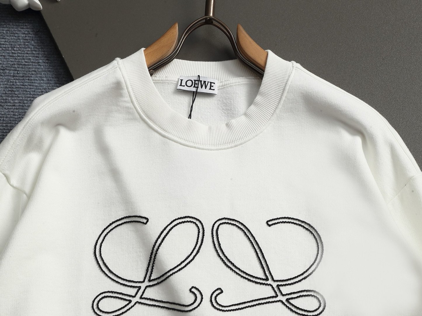 【LOEWE】刺繍長袖 T シャツ