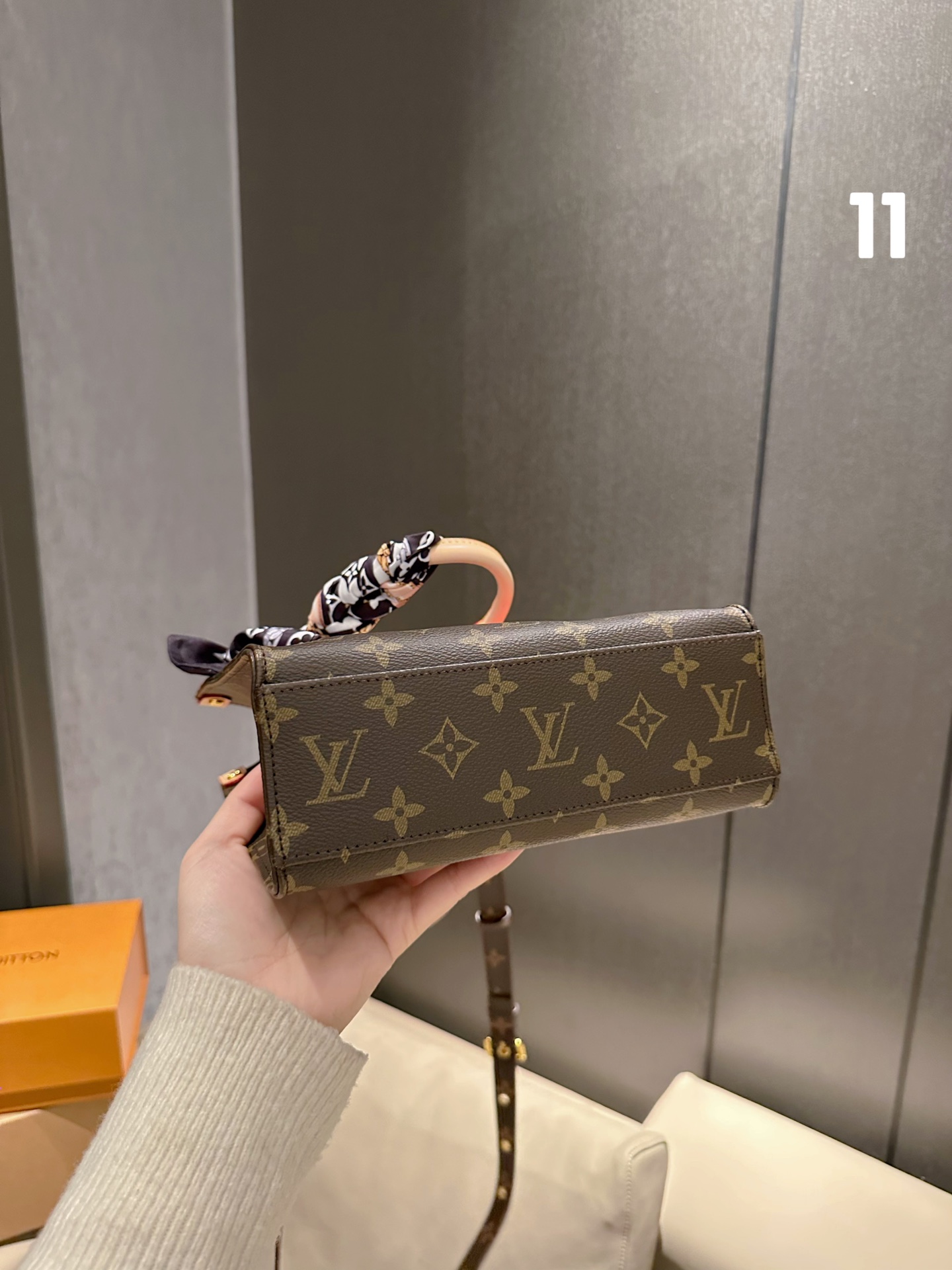 ★関税込★ Lv Sac Platの新しい琴譜バッグ
