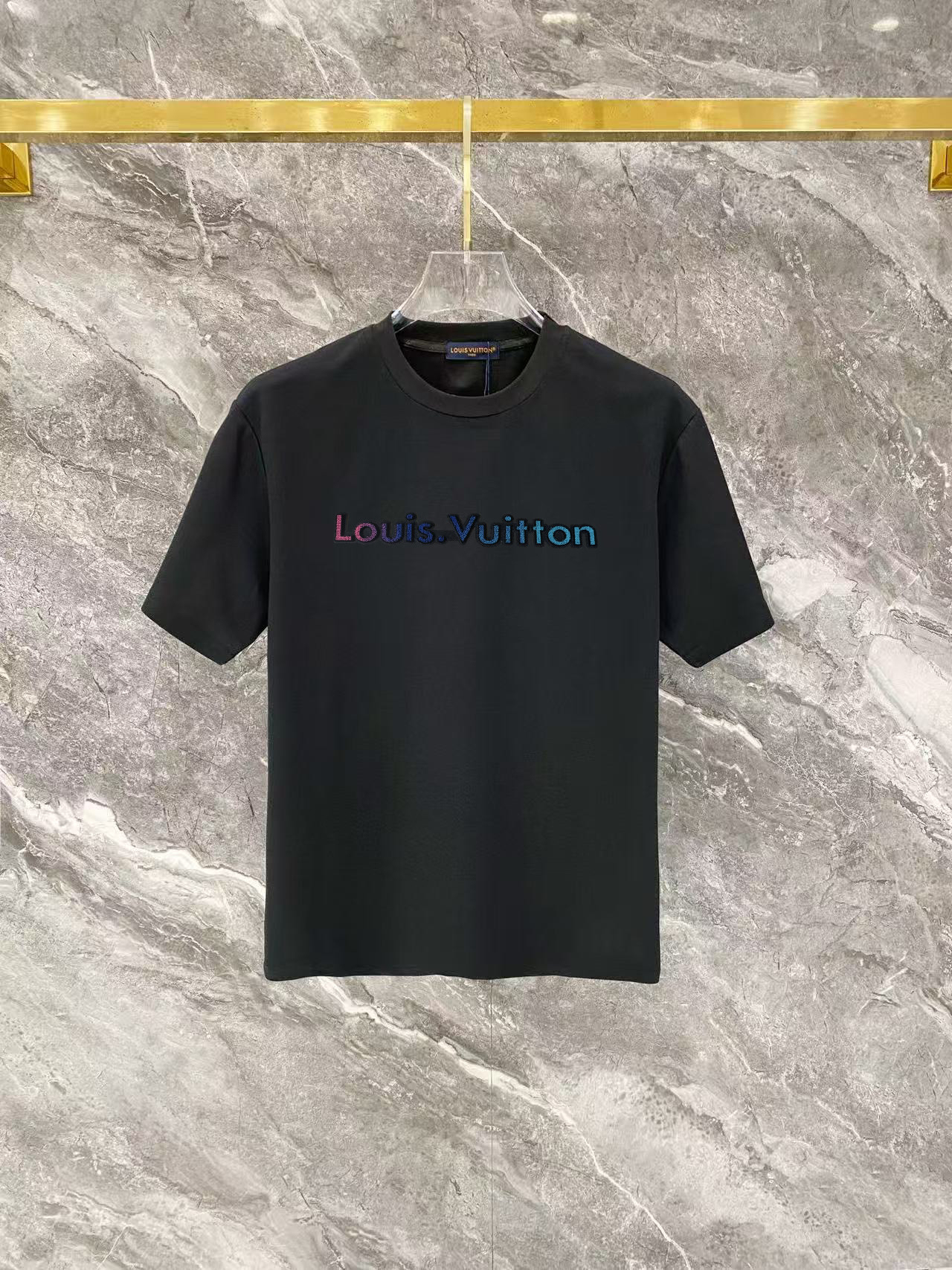 【LOUIS VUITTON】半袖T シャツショートパンツ セットアップ