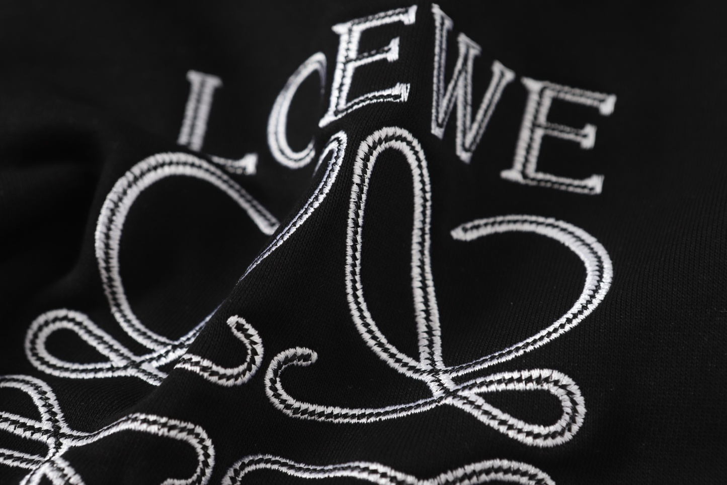 【LOEWE】ショートパンツ
