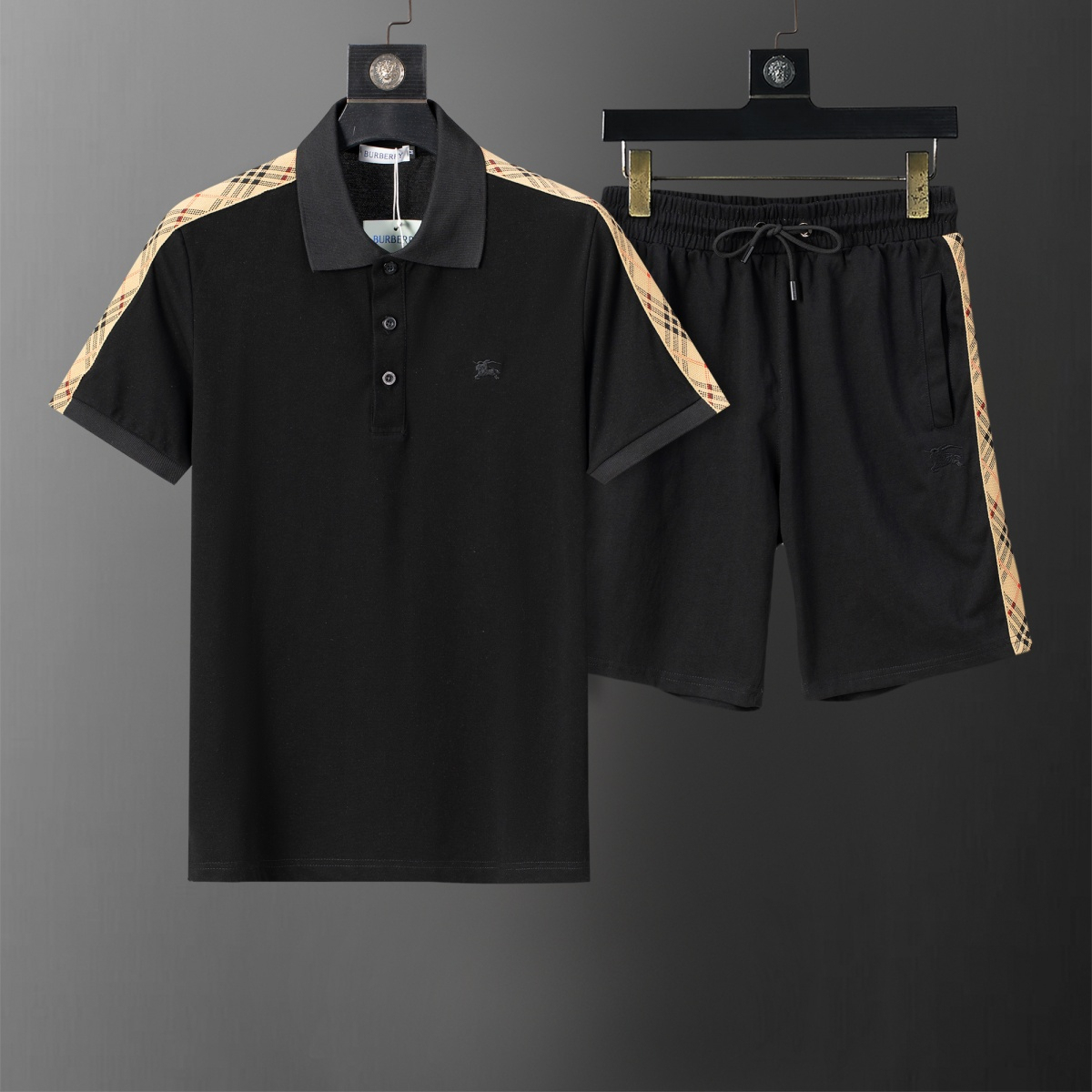 【BURBERRY】半袖T シャツショートパンツ セットアップ