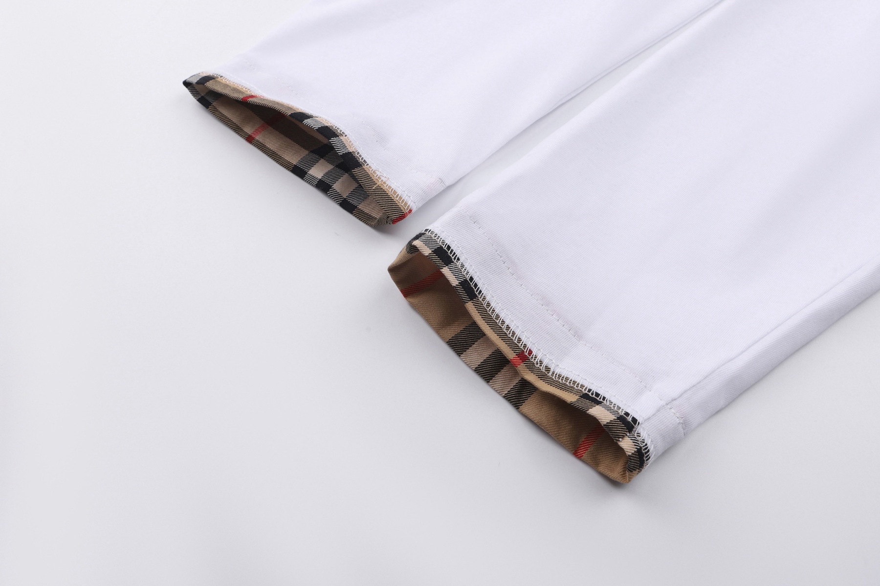 【BURBERRY】長袖 T シャツ