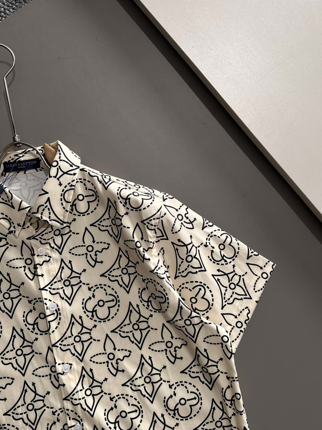 【LOUIS VUITTON】半袖シャツショートパンツ セットアップ