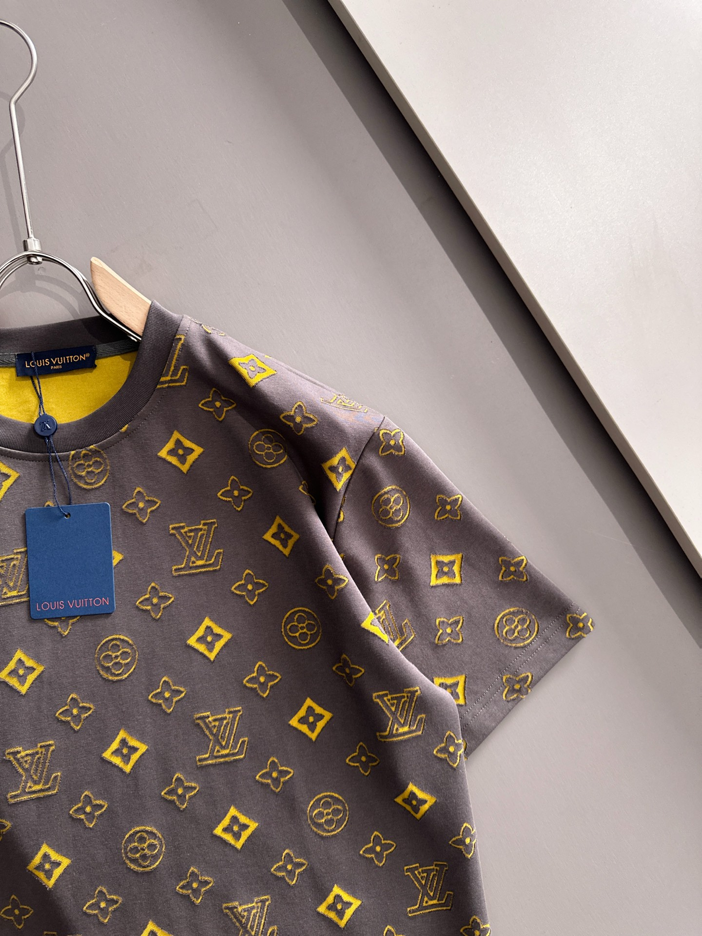 【LOUIS VUITTON】半袖T シャツショートパンツ セットアップ