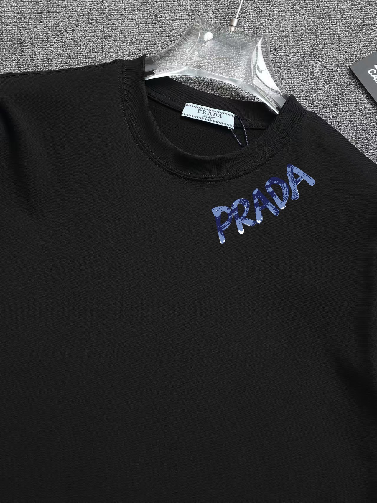 【PRADA】半袖 T シャツ