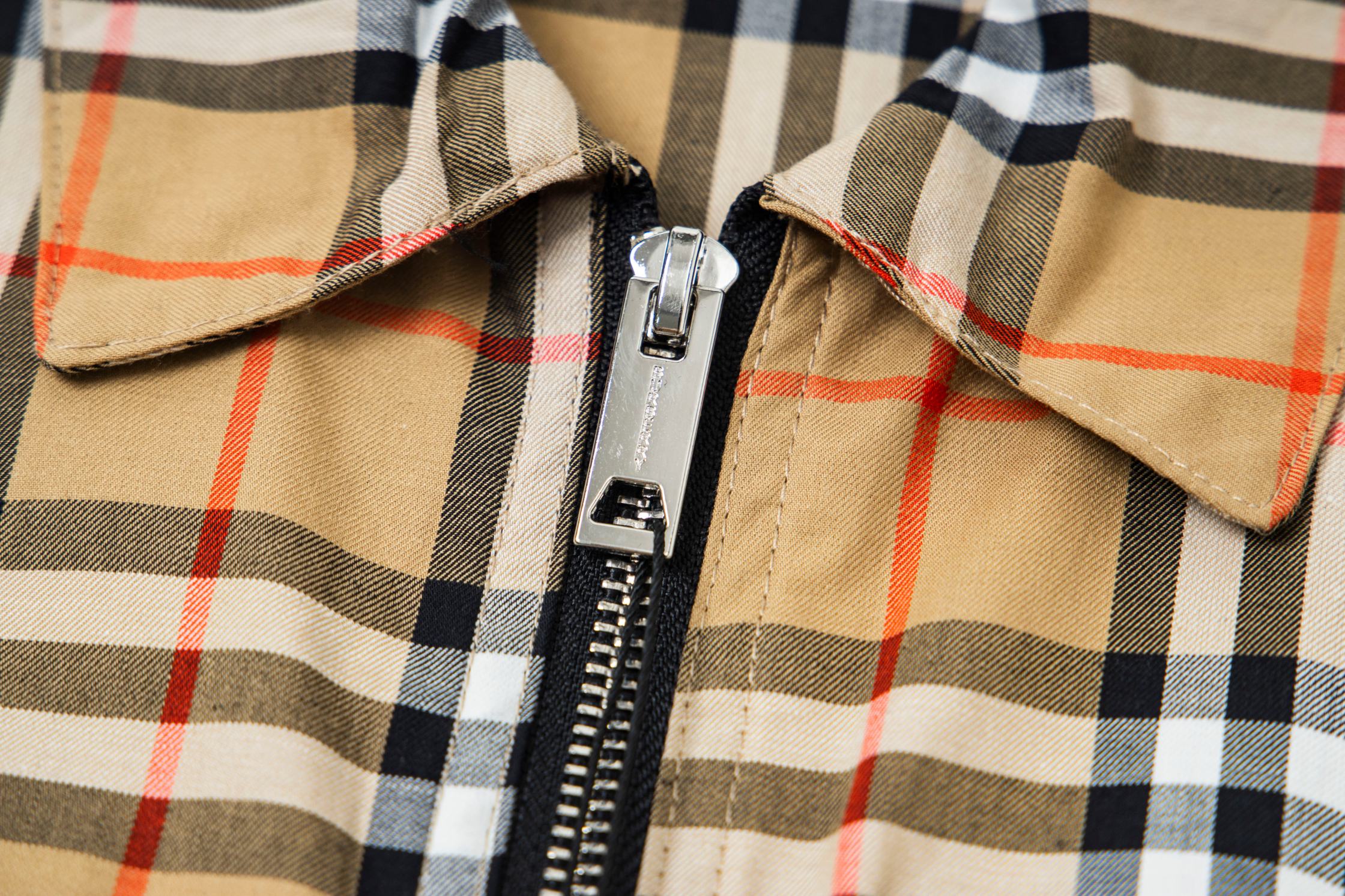 【BURBERRY】長袖シャツ