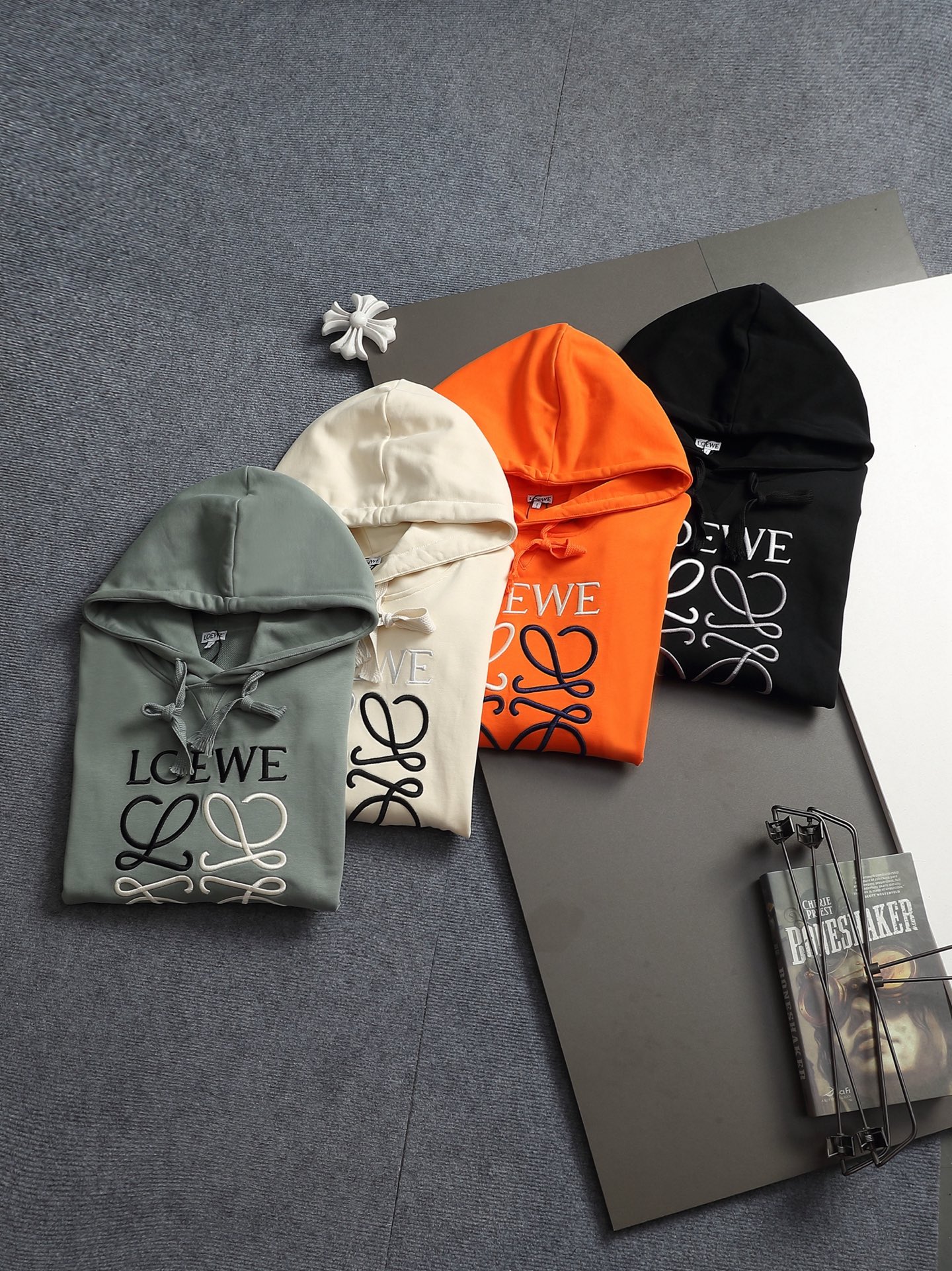 【LOEWE】ロエベ 刺繍パーカー
