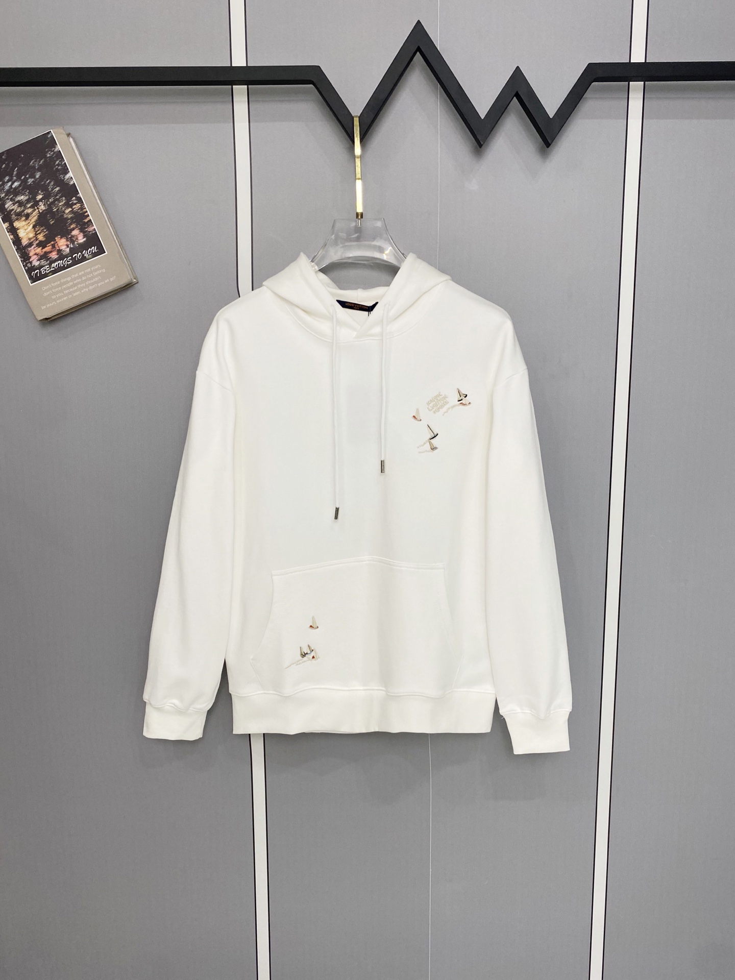 【LOUIS VUITTON】ルイヴィトン 刺繍パーカー
