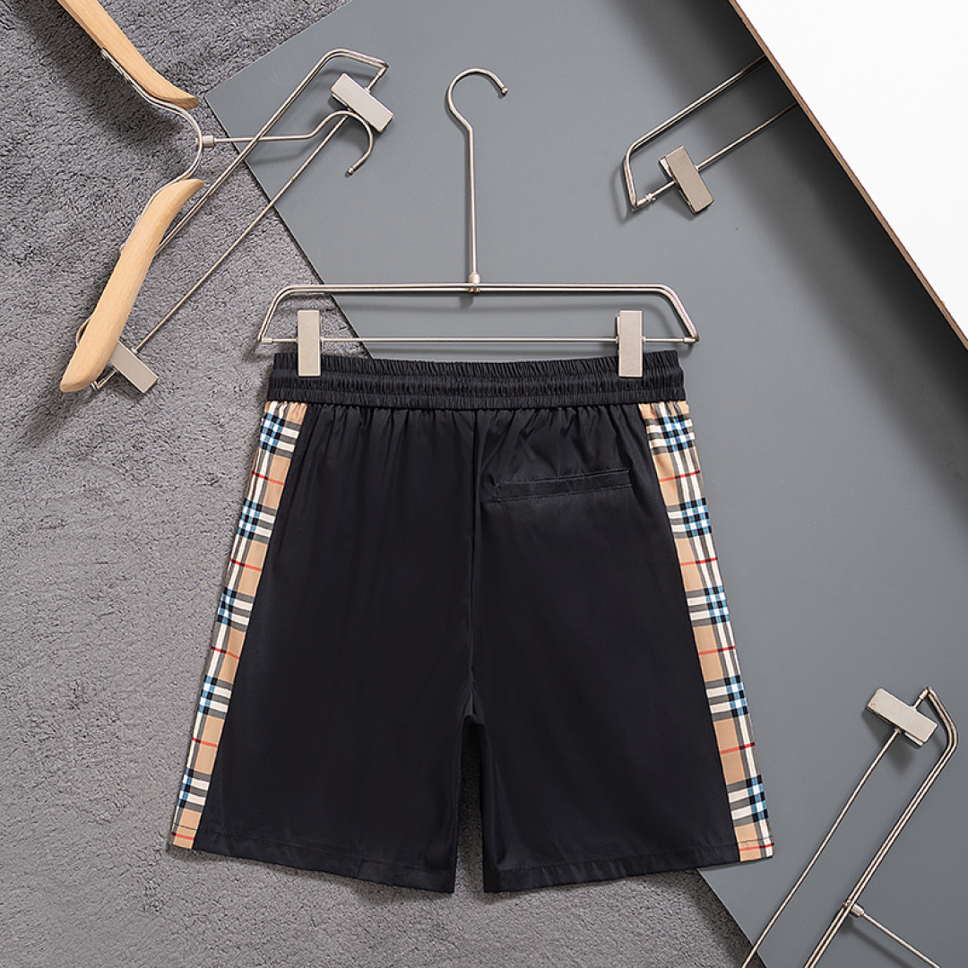 【BURBERRY】ショートパンツ