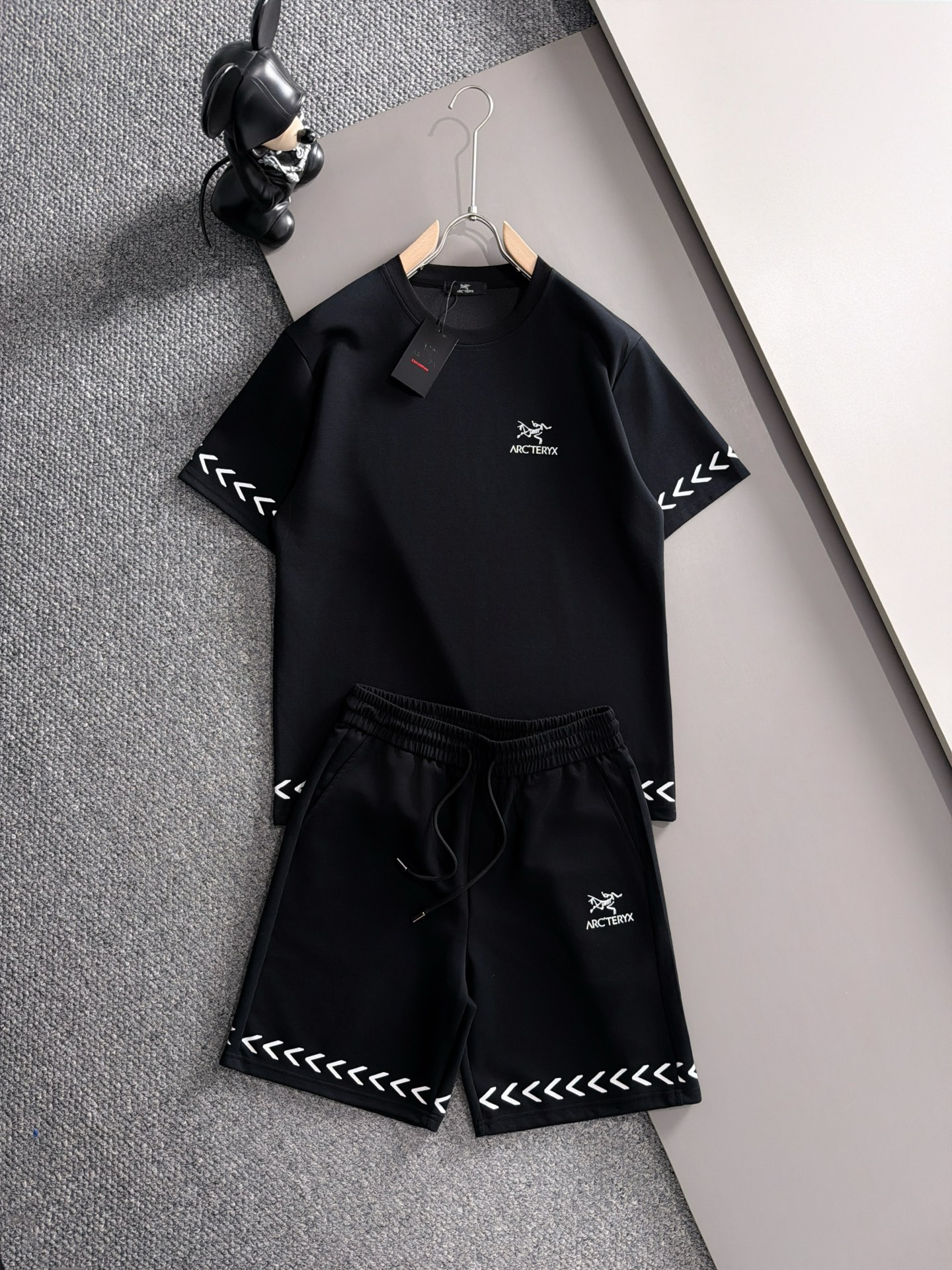 【ARC TERYX】半袖T シャツショートパンツ セットアップ