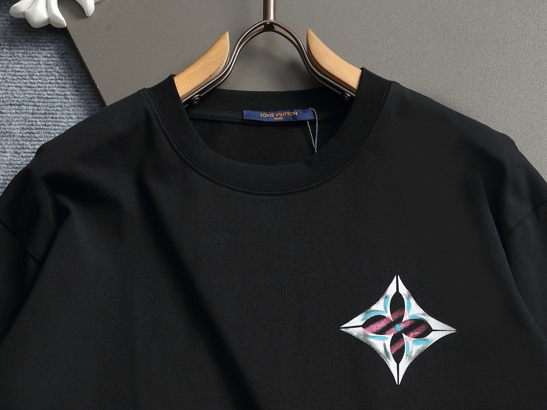 【LOUIS VUITTON】プリント長袖 T シャツ