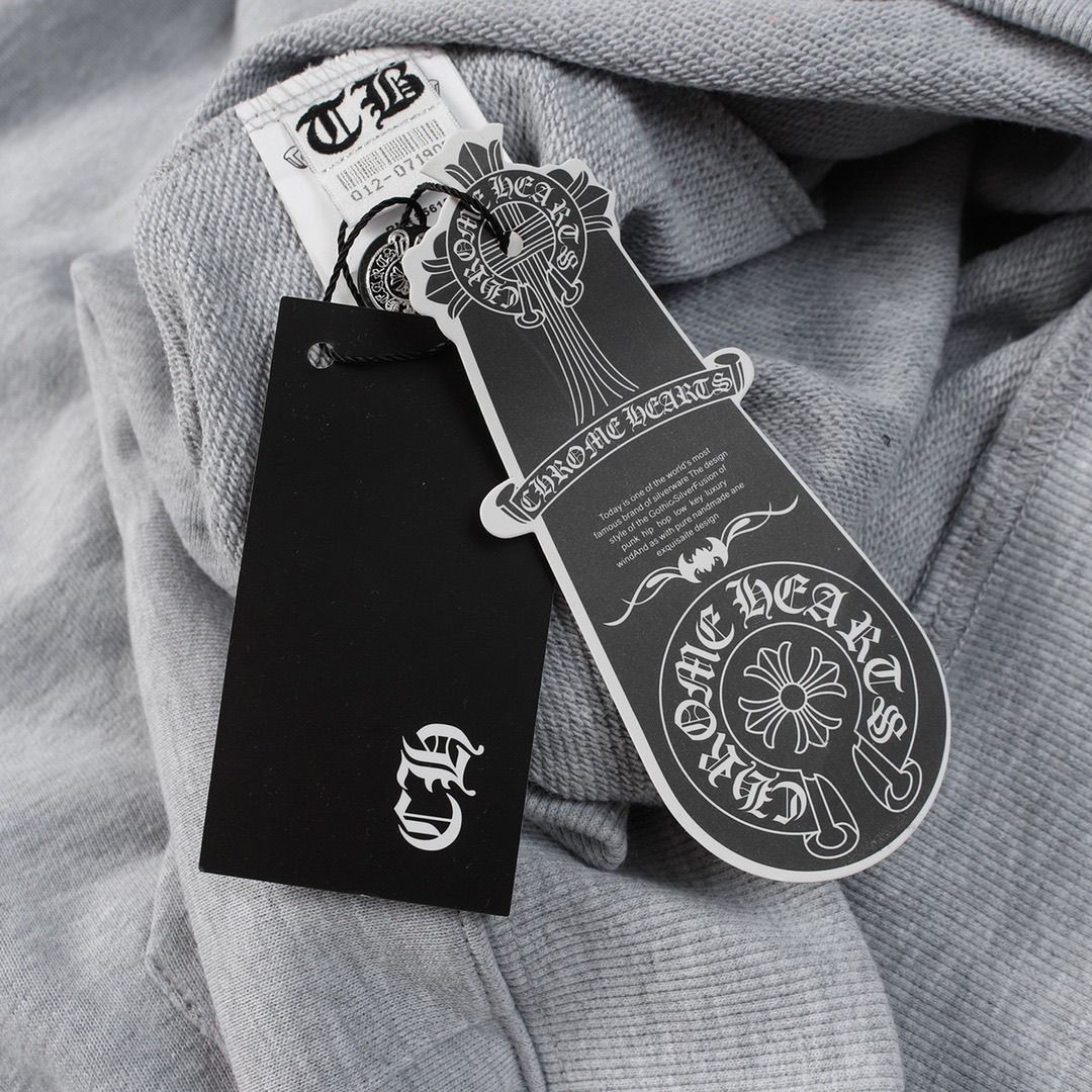 【CHROME HEARTS】パーカー