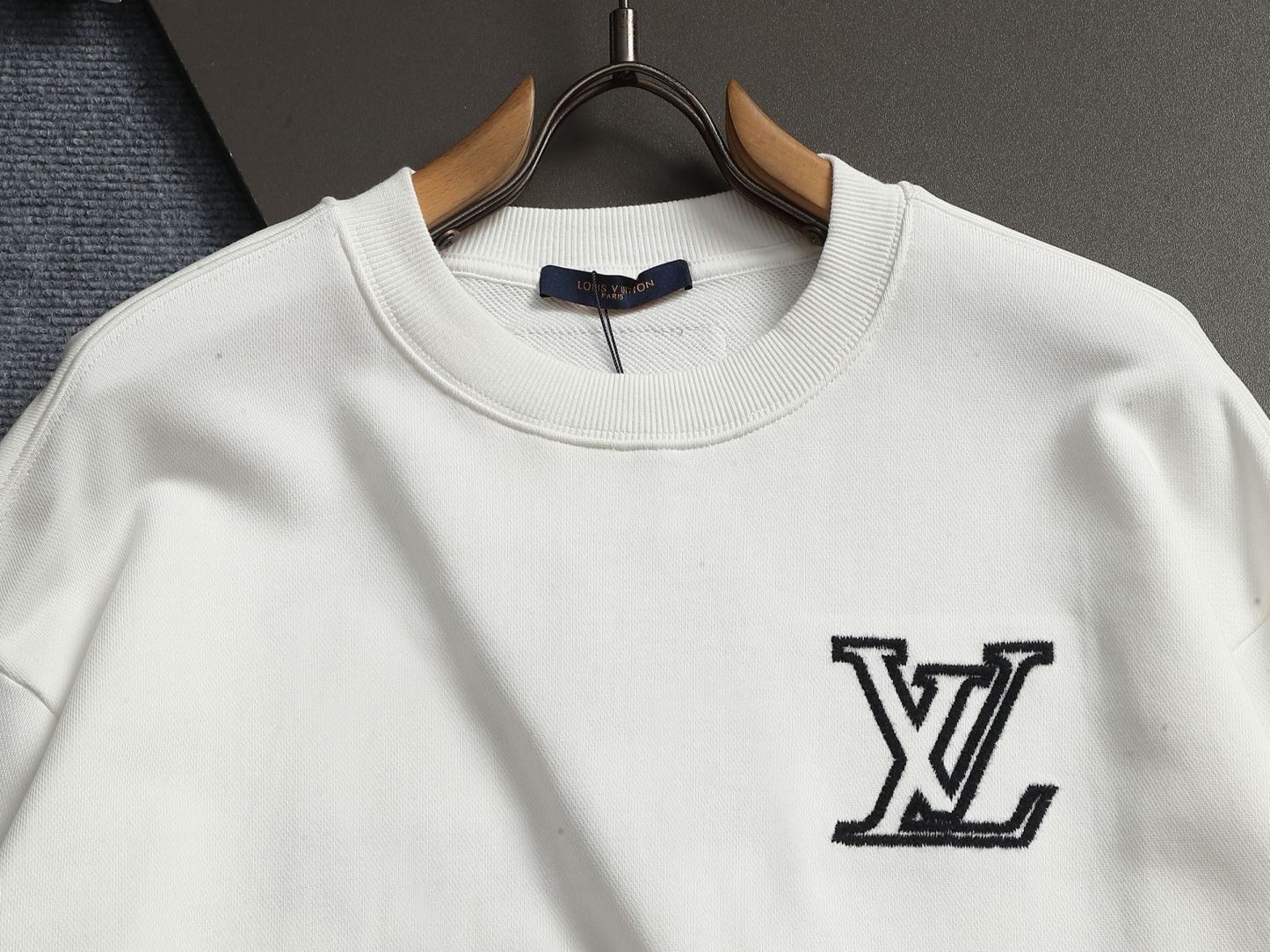 【LOUIS VUITTON】刺繍長袖 T シャツ