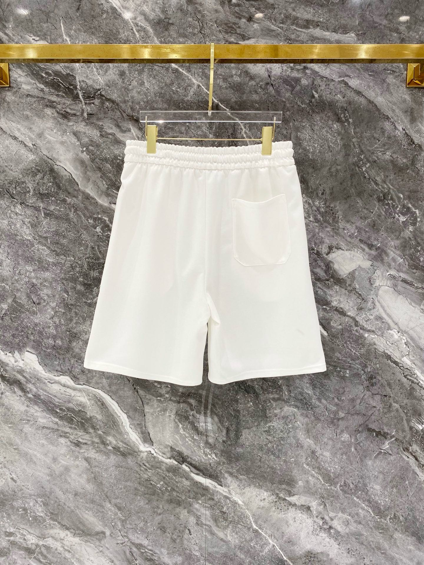 【PRADA】半袖T シャツショートパンツ セットアップ