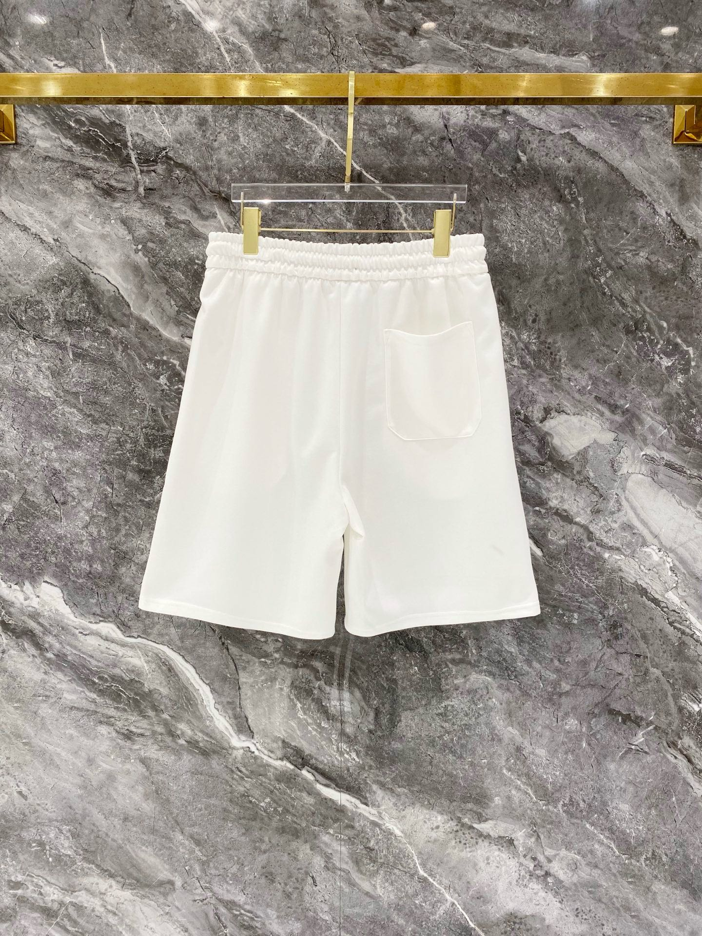 【PRADA】半袖T シャツショートパンツ セットアップ