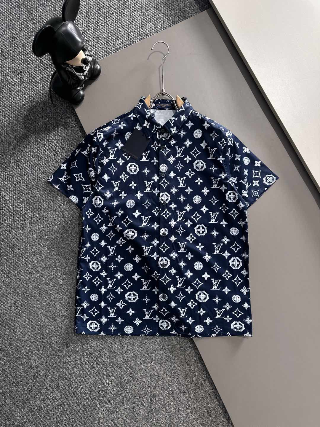 【LOUIS VUITTON】半袖シャツショートパンツ セットアップ
