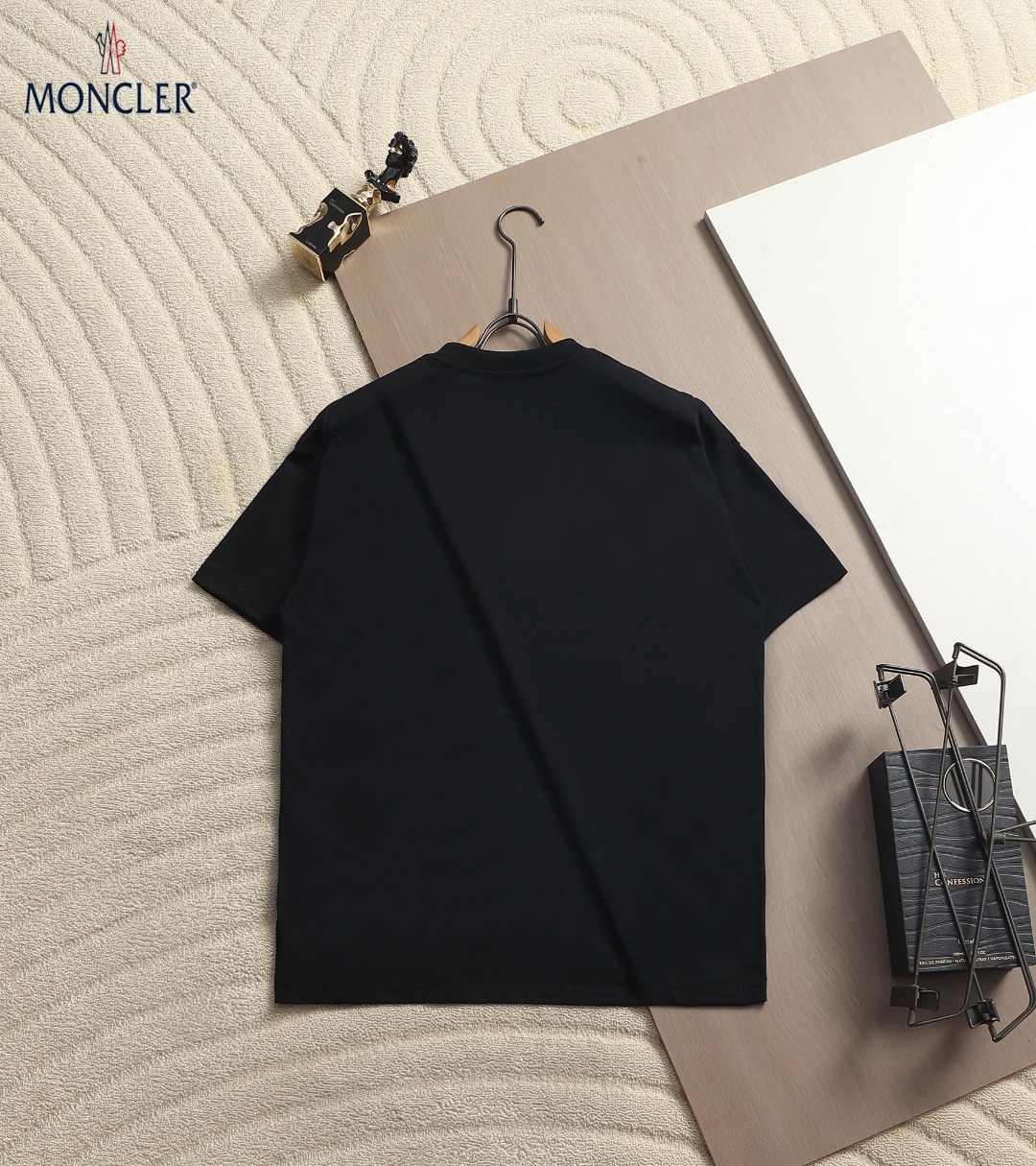 【MONCLER】プリント半袖 T シャツ