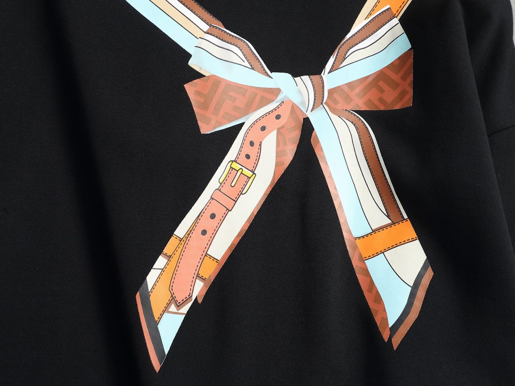 【FENDI】長袖 T シャツ