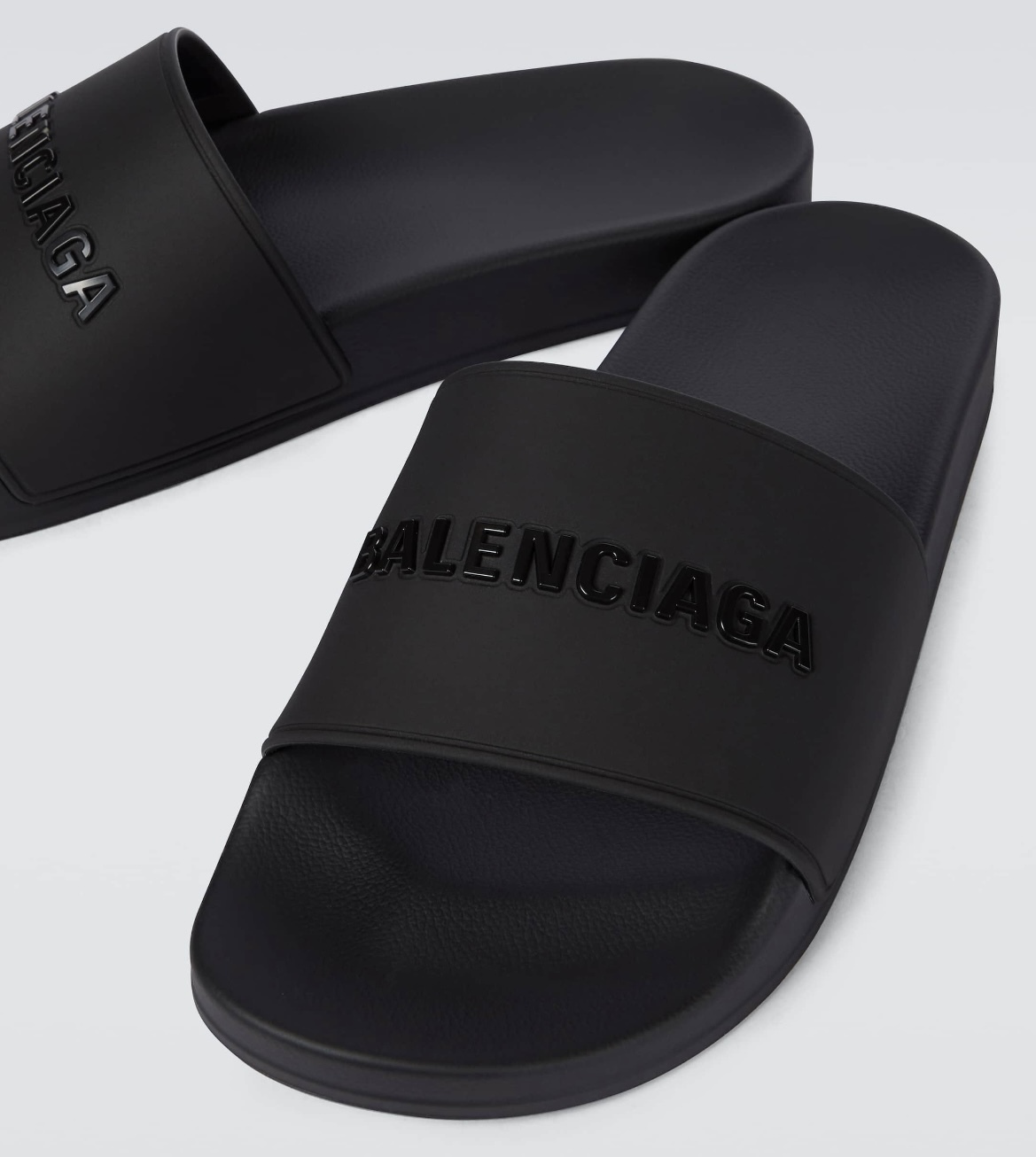 BALENCIAGA ロゴ ラバー サンダル 人気