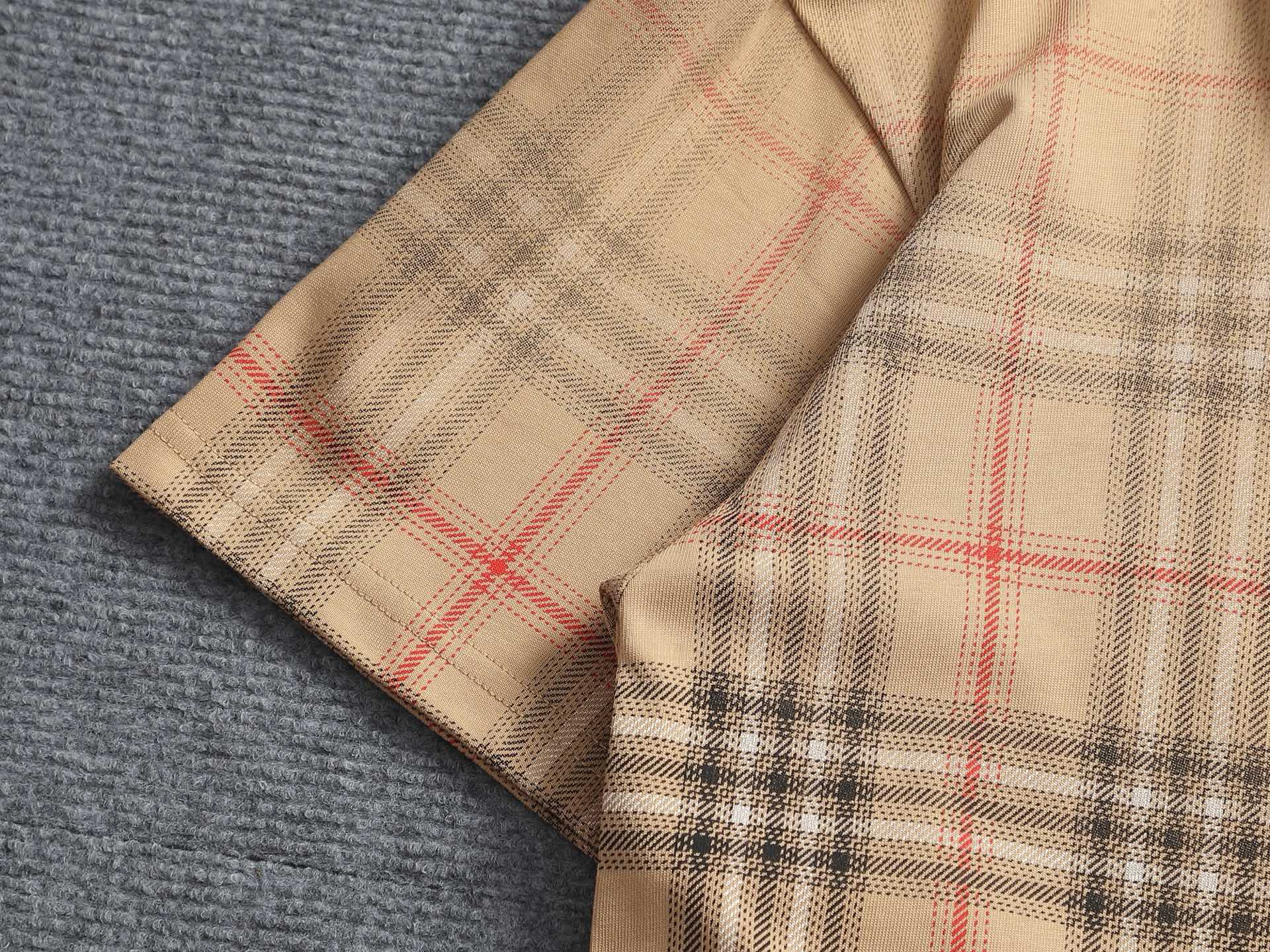  【BURBERRY】半袖 T シャツ
