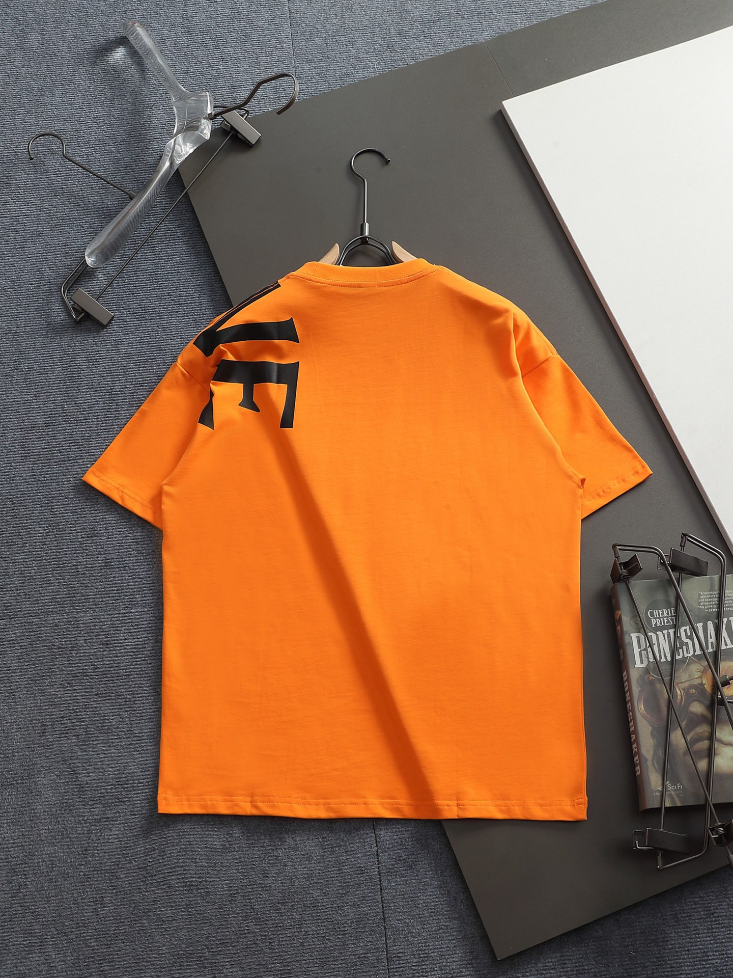 【LOEWE】半袖 T シャツ