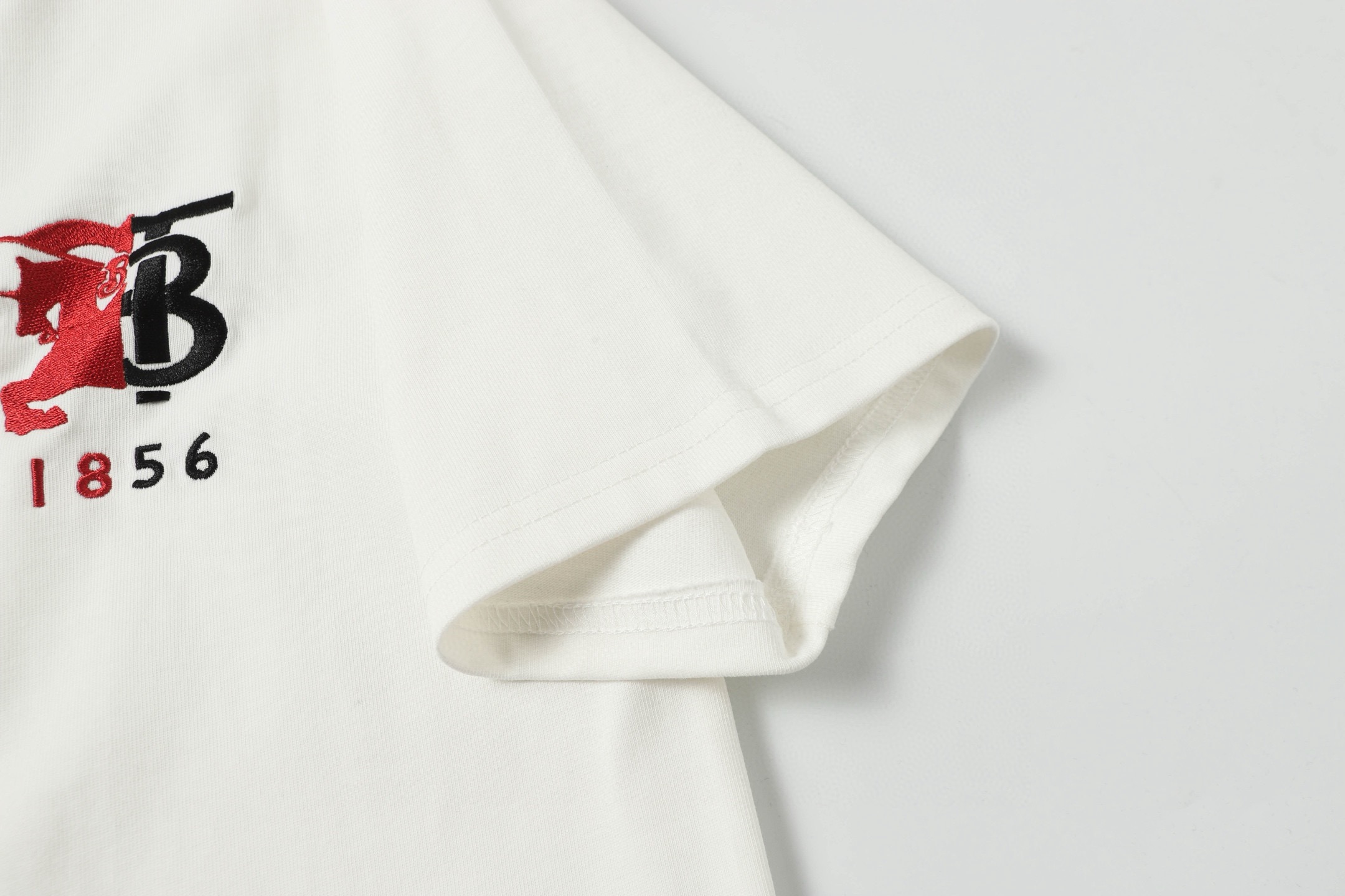 【BURBERRY】半袖 T シャツ