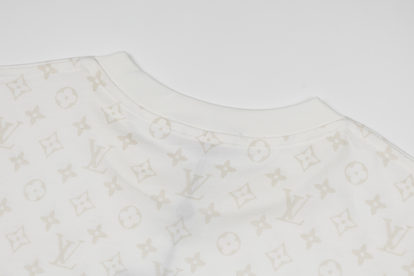 【LOUIS VUITTON】半袖 T シャツ