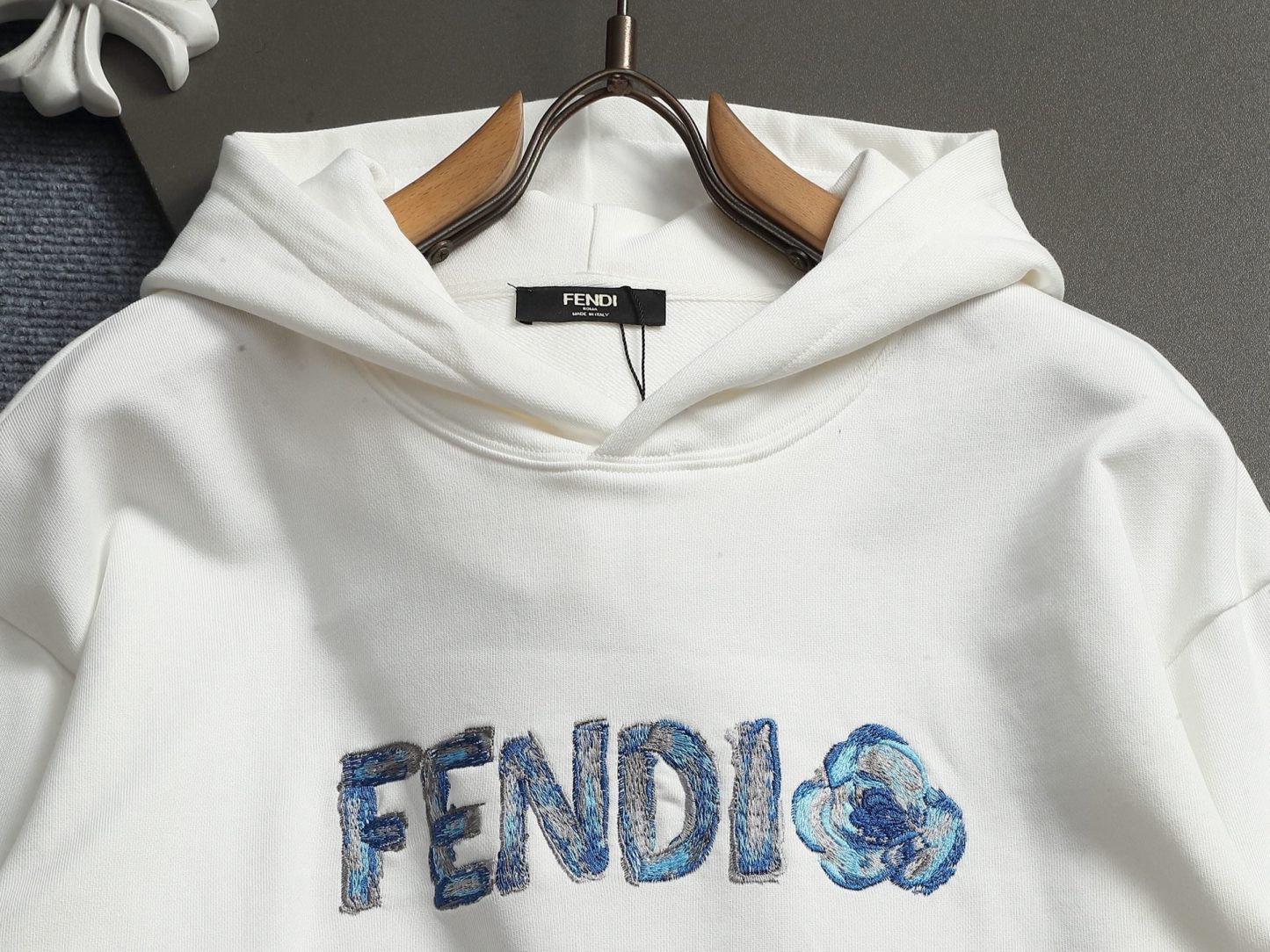 【FENDI】フェンディ パーカー