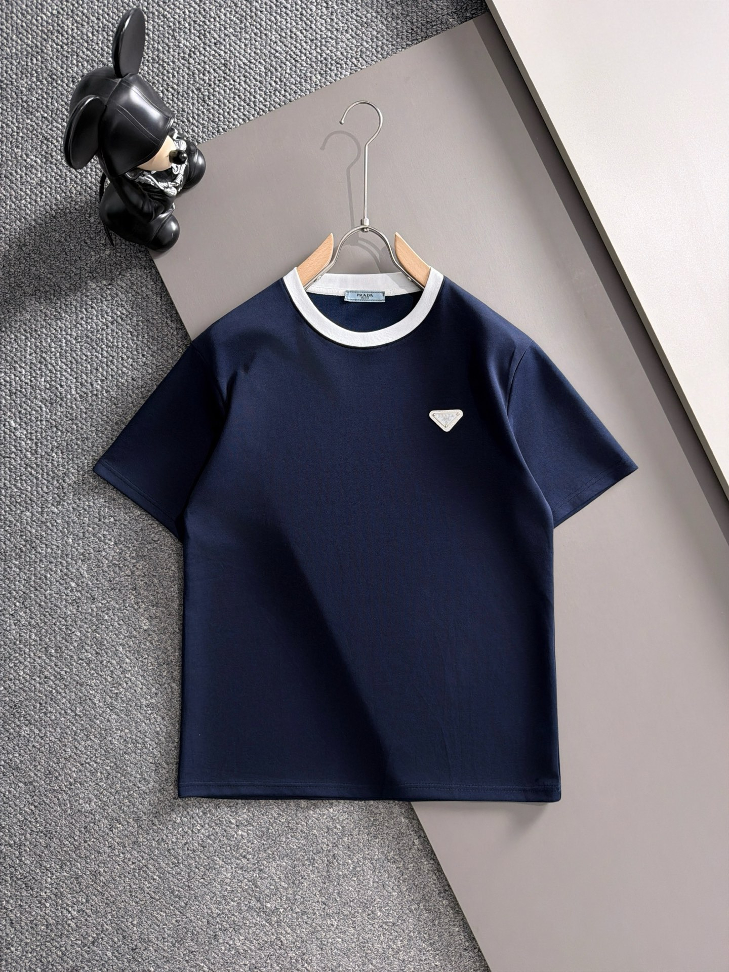 【PRADA】半袖T シャツショートパンツ セットアップ
