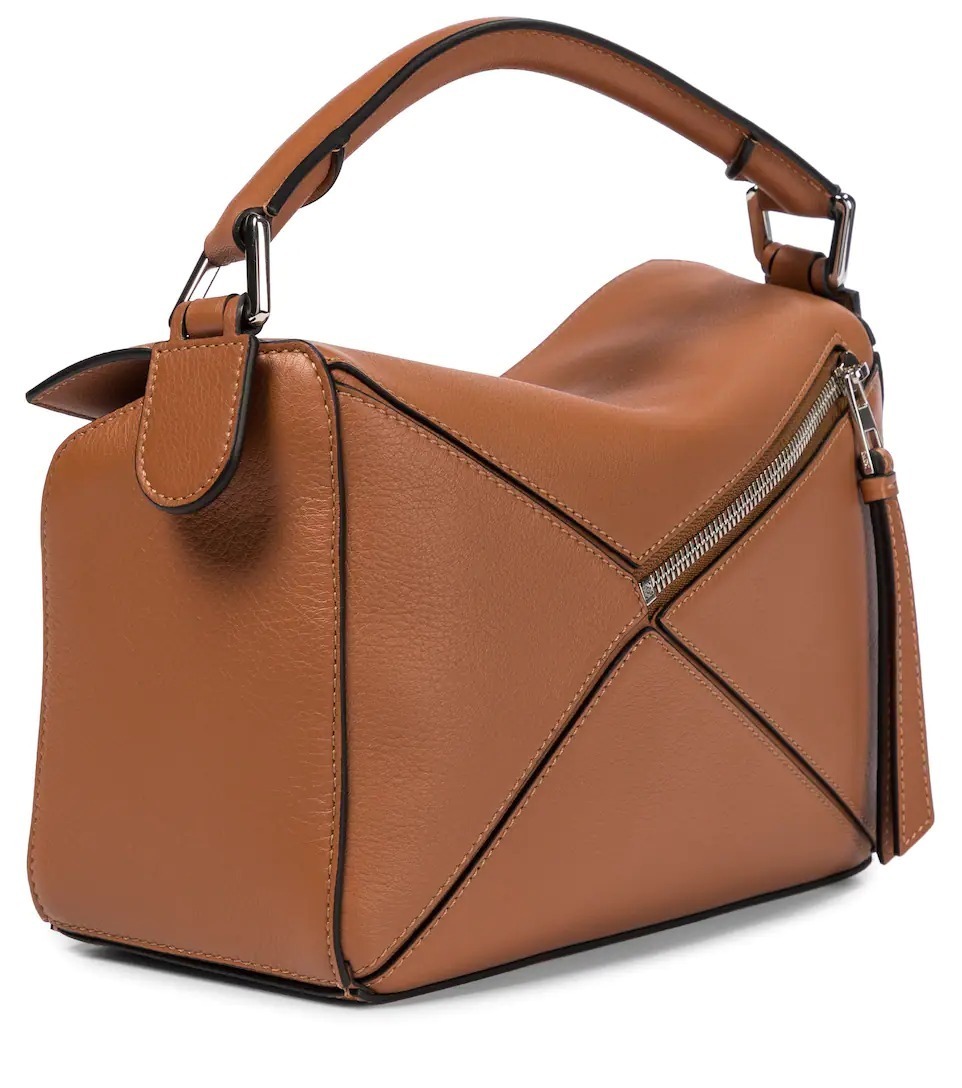 BAILA雑誌掲載∞∞ LOEWE ∞∞ Puzzle Small バッグ☆ クラシックカーフ