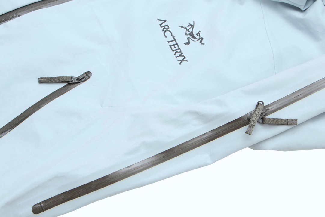 【ARC'TERYX旗艦店】トレッキングジャケット ご好評に付き再入荷！