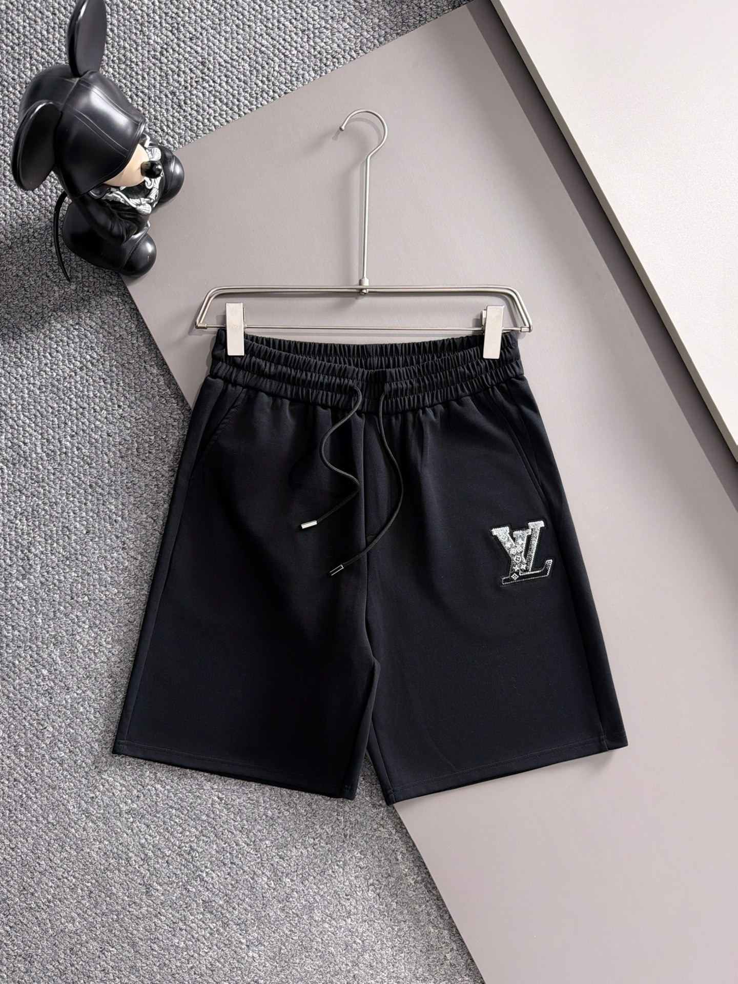 【LOUIS VUITTON】半袖T シャツショートパンツ セットアップ