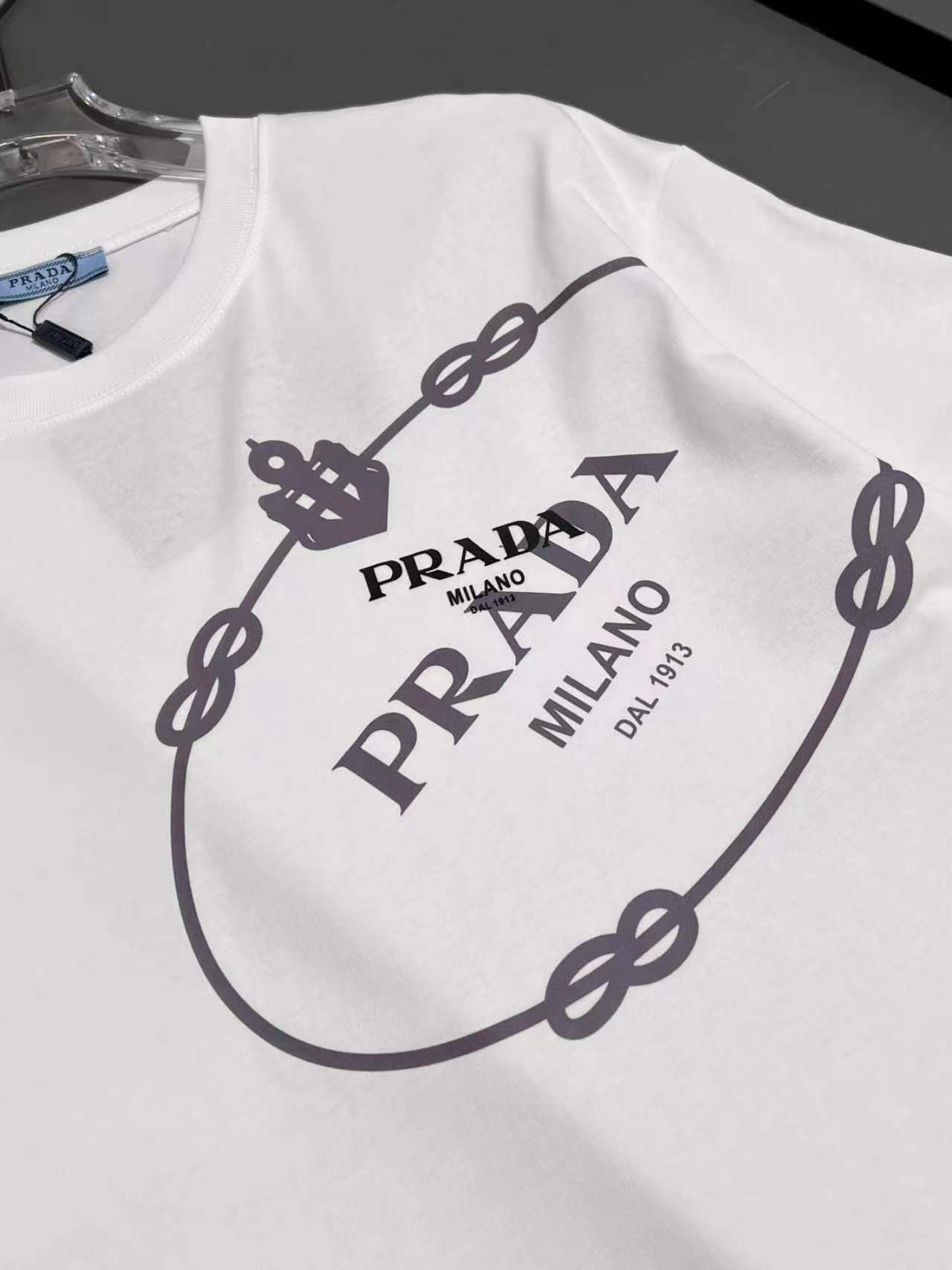【PRADA】半袖 T シャツ