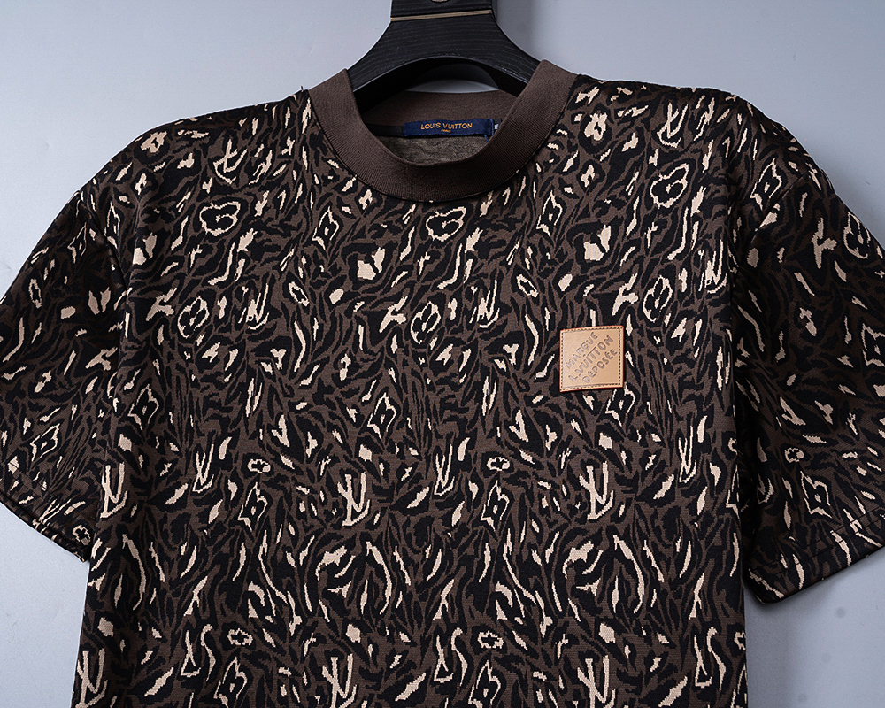 【LOUIS VUITTON】半袖T シャツショートパンツ セットアップ