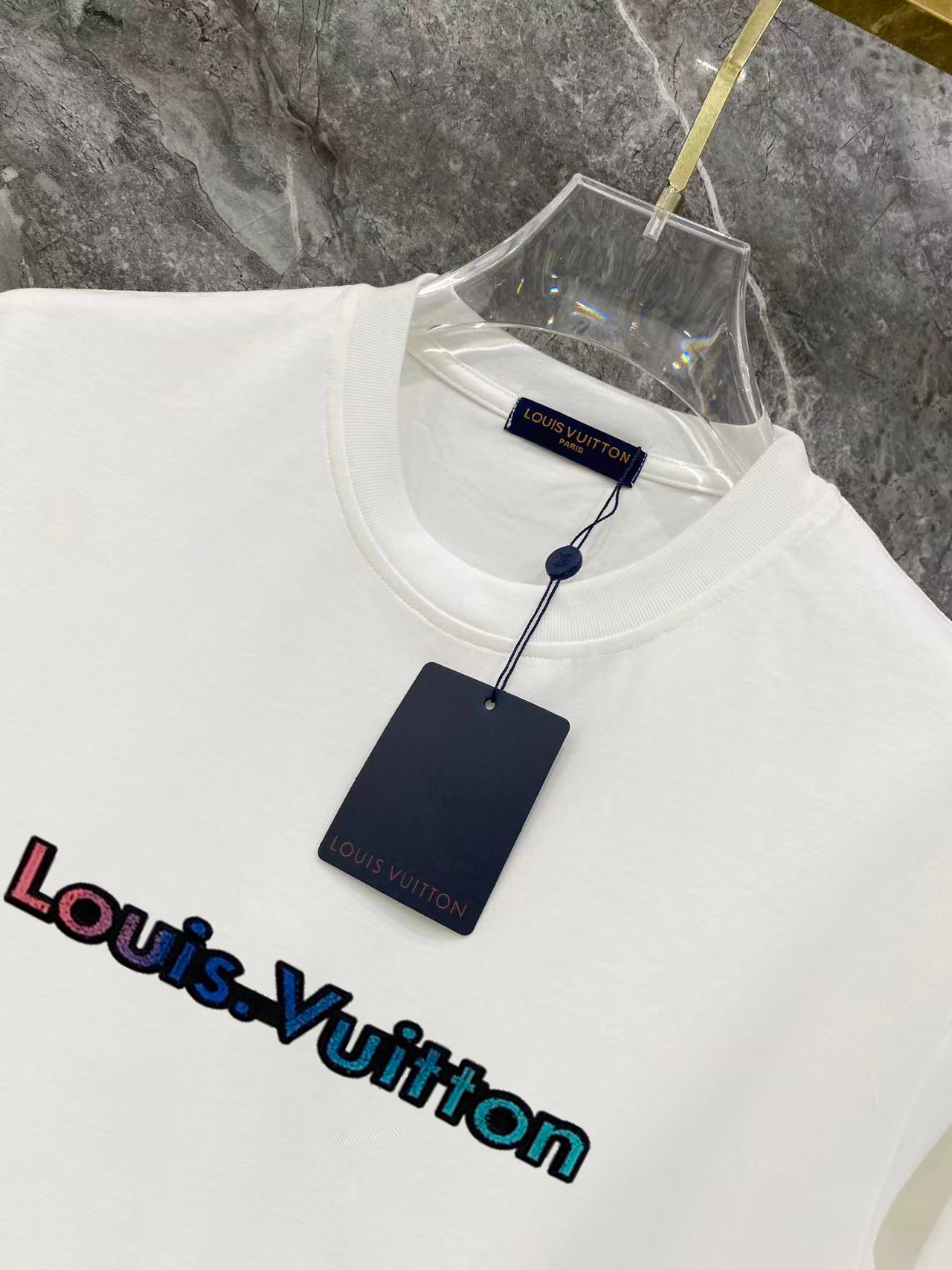 【LOUIS VUITTON】半袖T シャツショートパンツ セットアップ