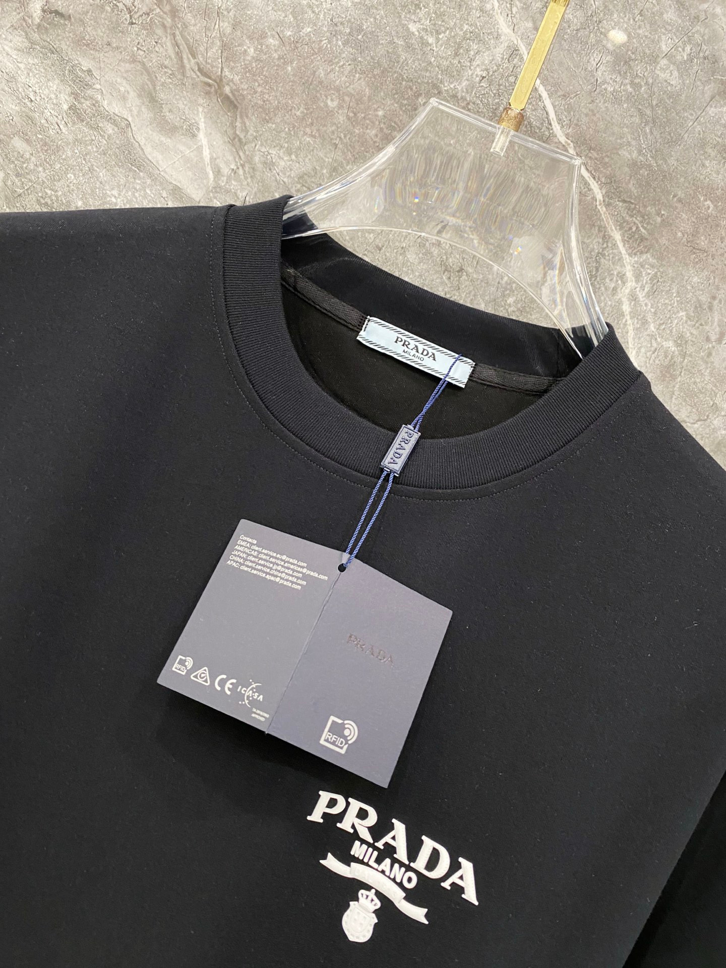 【PRADA】半袖T シャツショートパンツ セットアップ