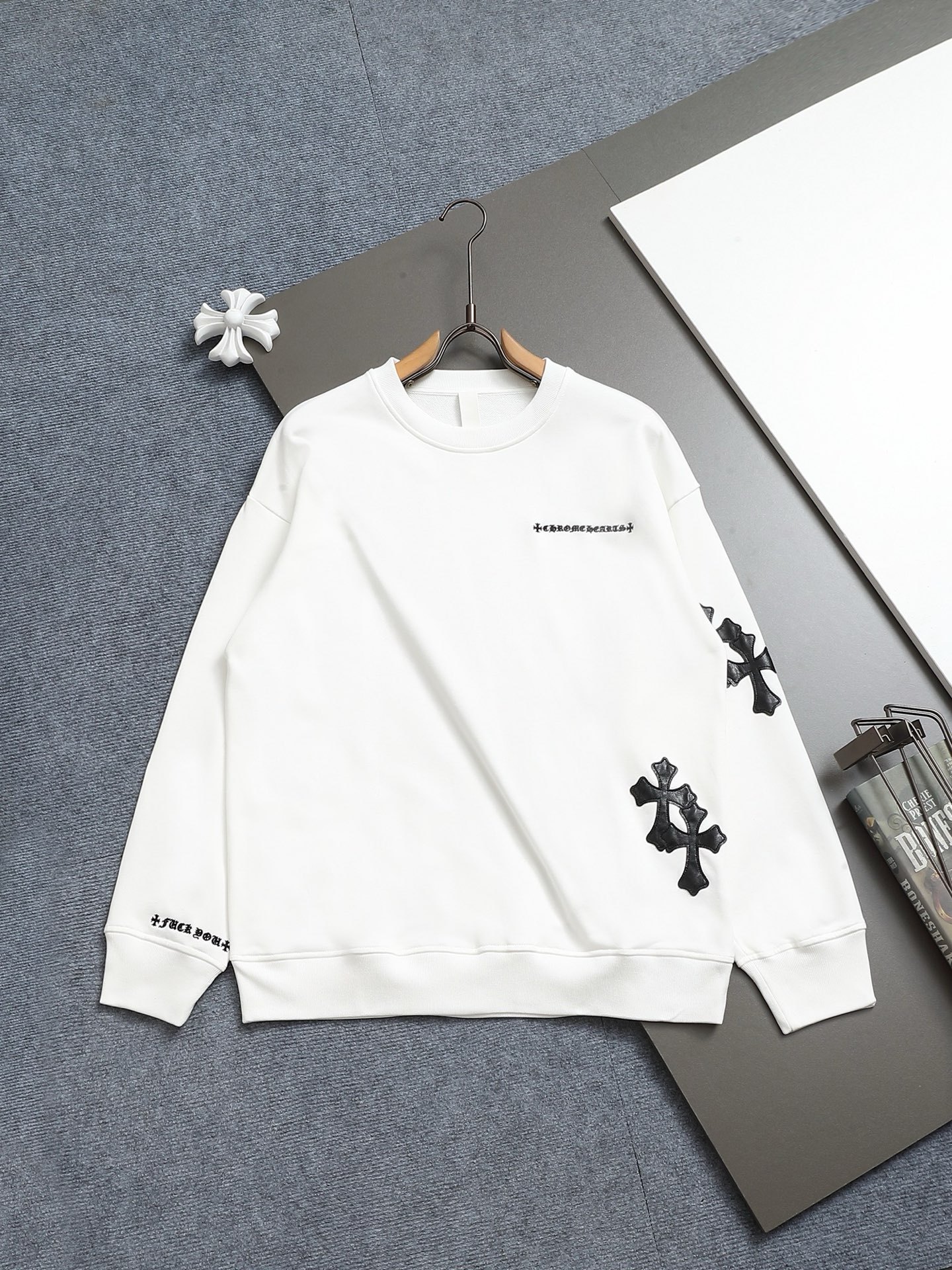 【CHROME HEARTS】長袖 T シャツ