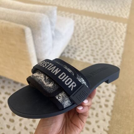 6万取引突破★UPS速達便利用!【DIOR】Dioriviera サンダル
