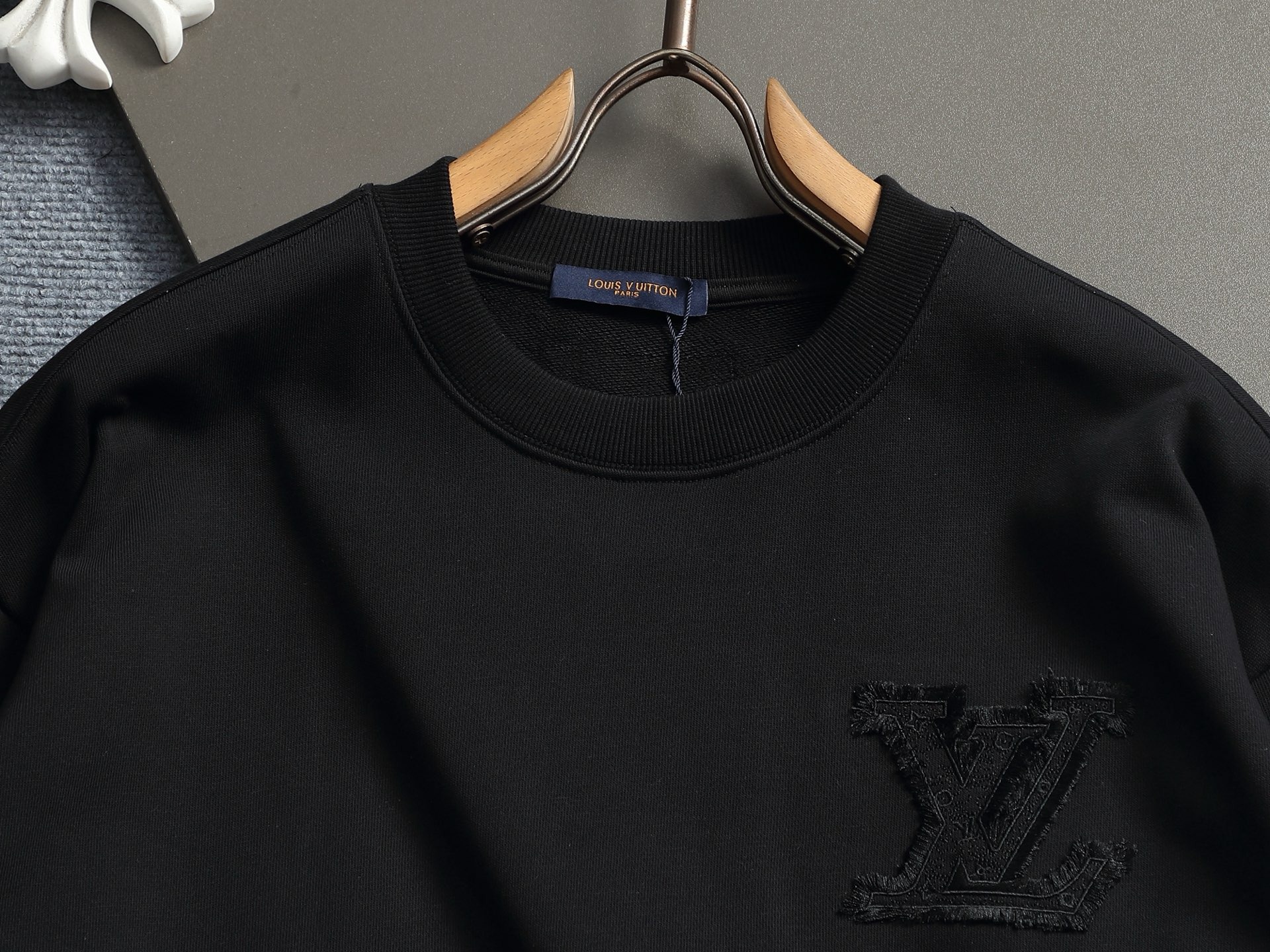 【LOUIS VUITTON】長袖 T シャツ