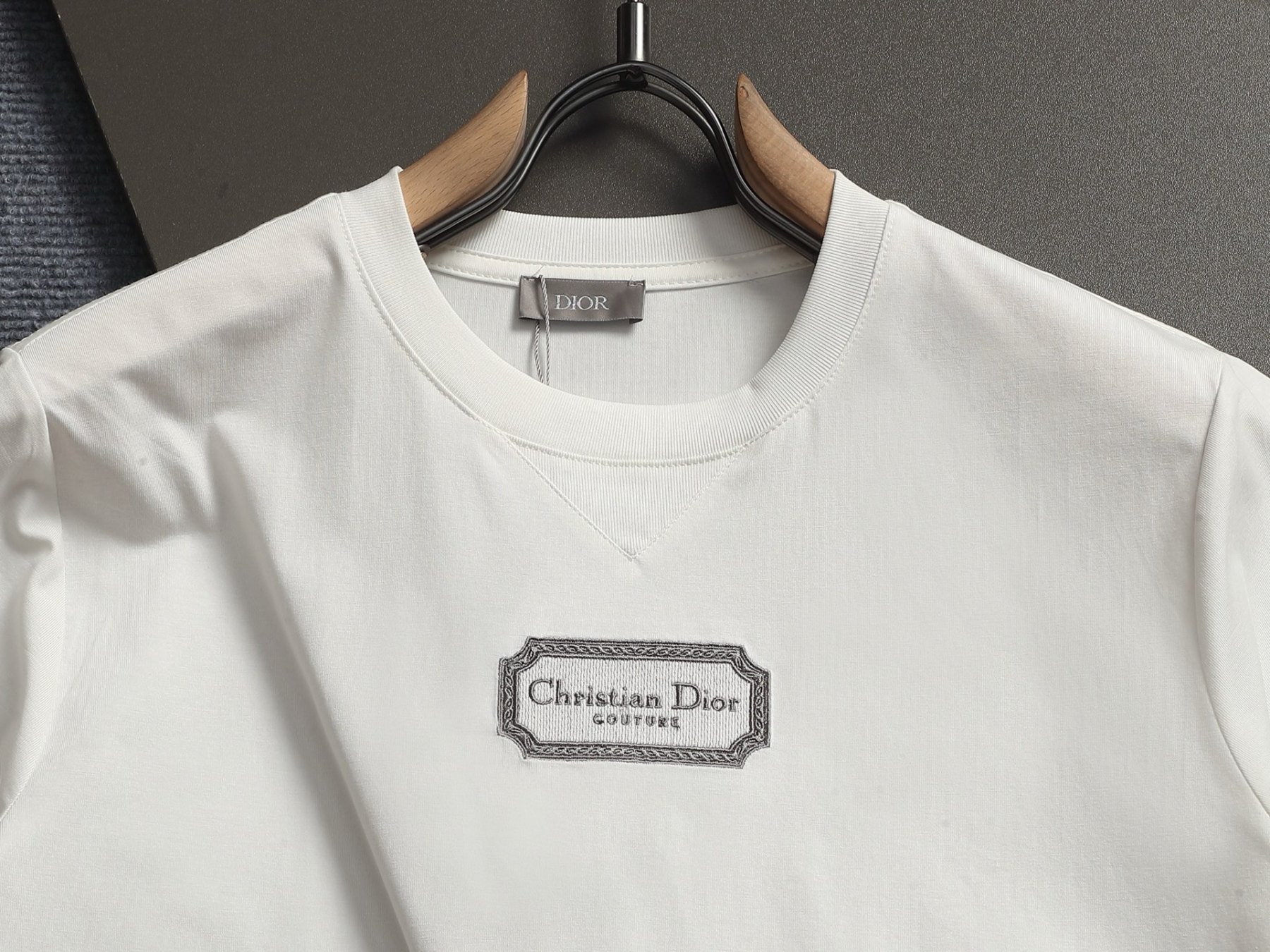 【DIOR】刺繍 半袖 T シャツ
