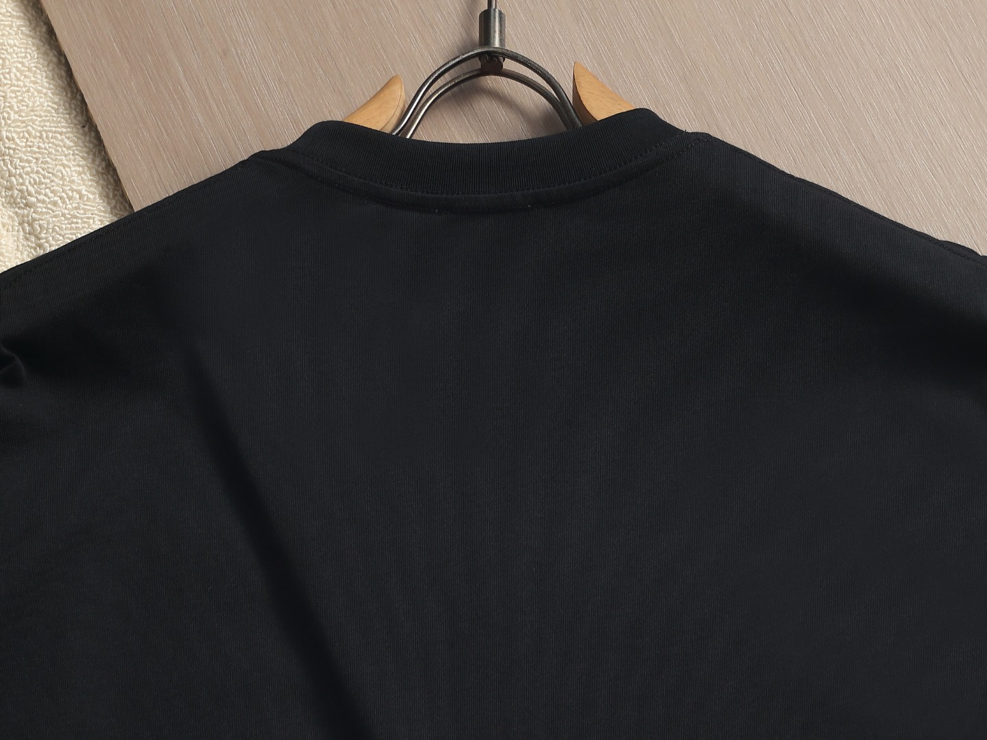 【MONCLER】プリント半袖 T シャツ