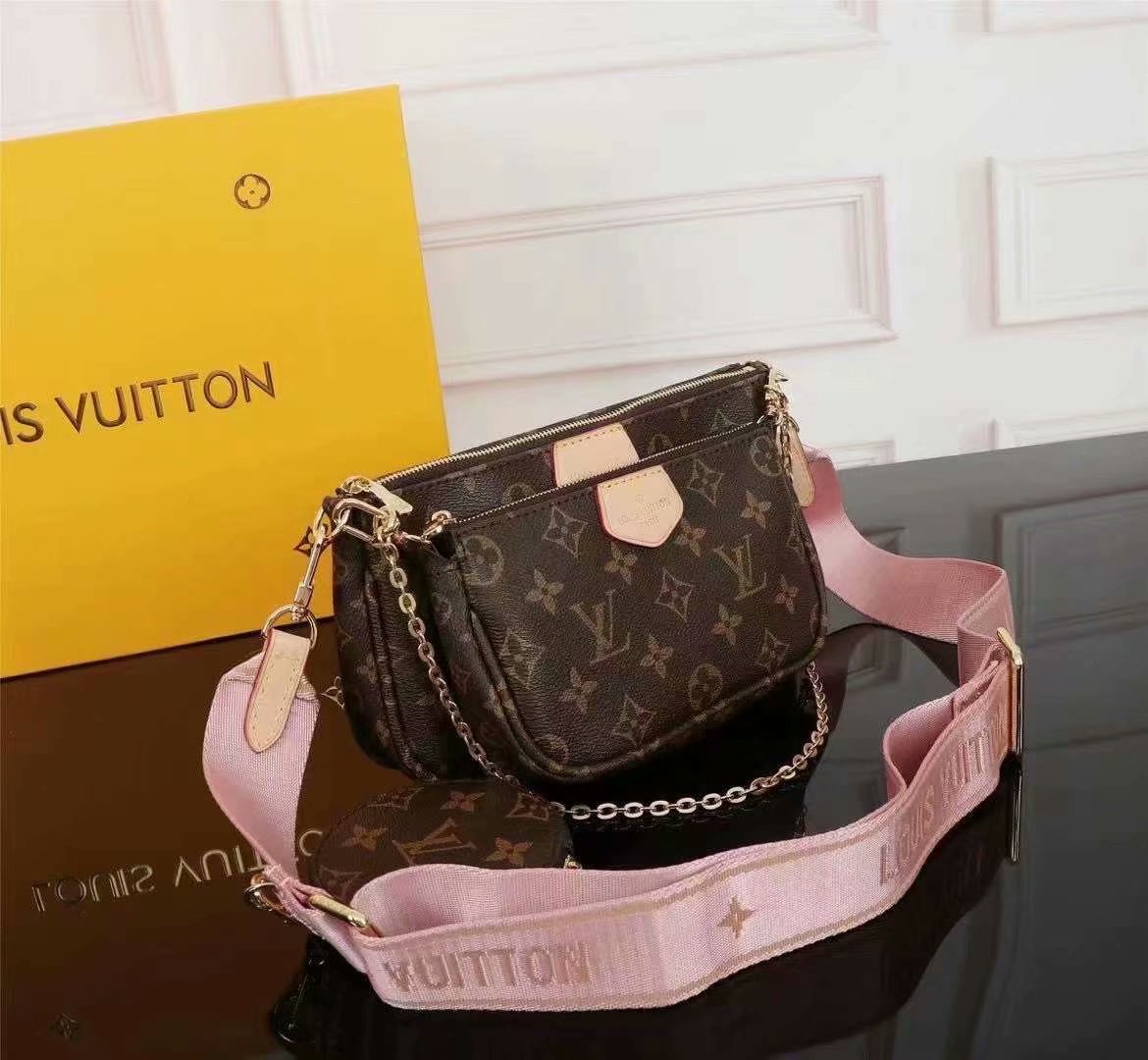 LOUIS VUITTON ルイヴィトン 3点セットのバッグ