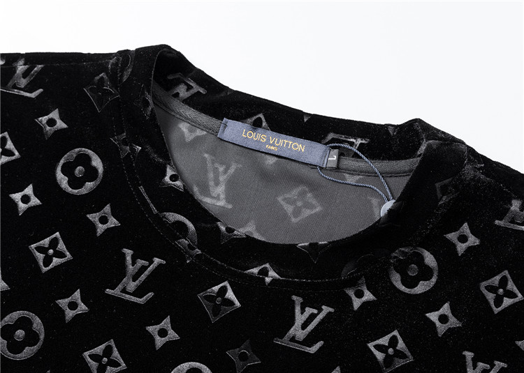【LOUIS VUITTON】半袖T シャツショートパンツ セットアップ