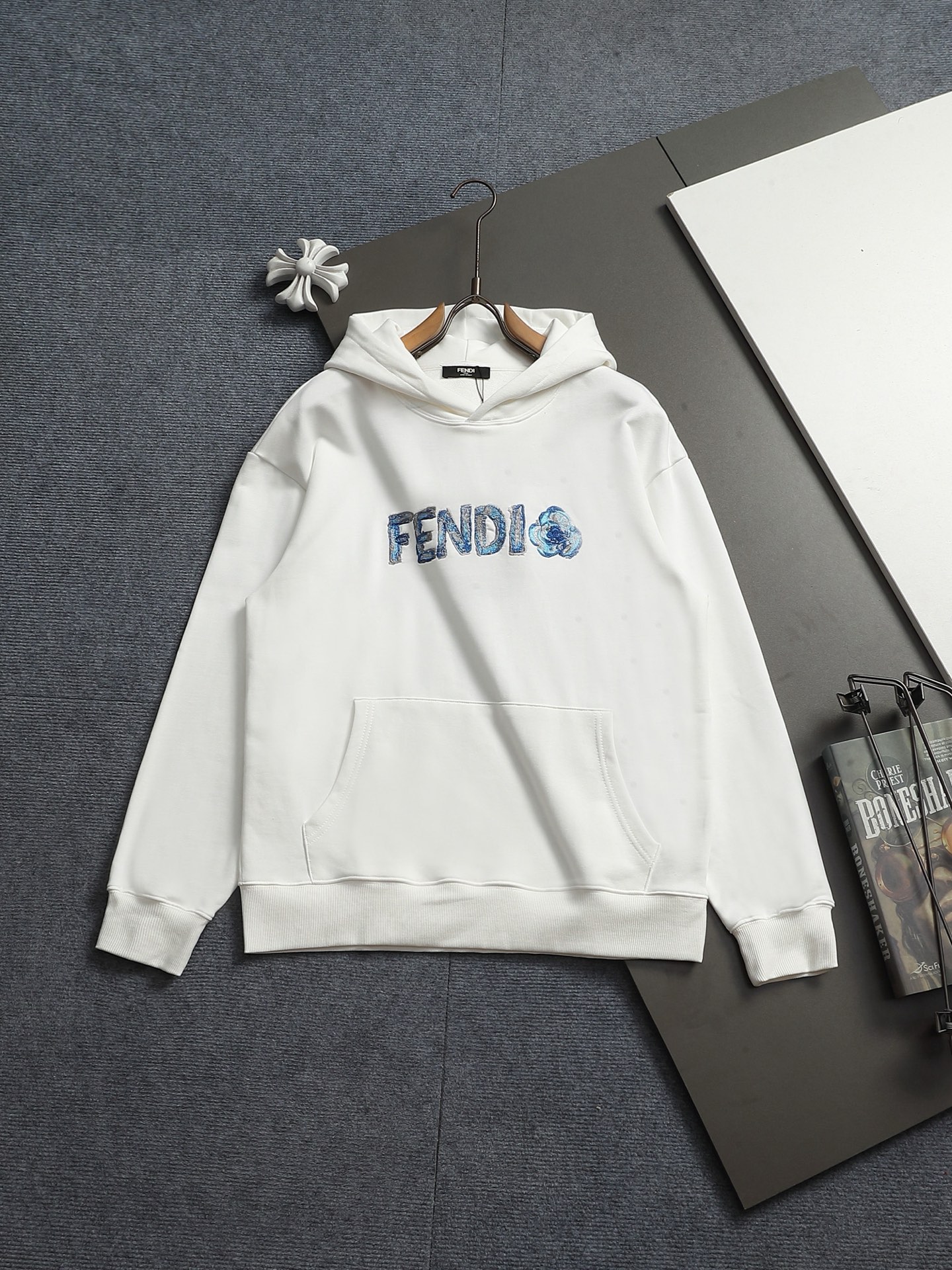 【FENDI】フェンディ パーカー