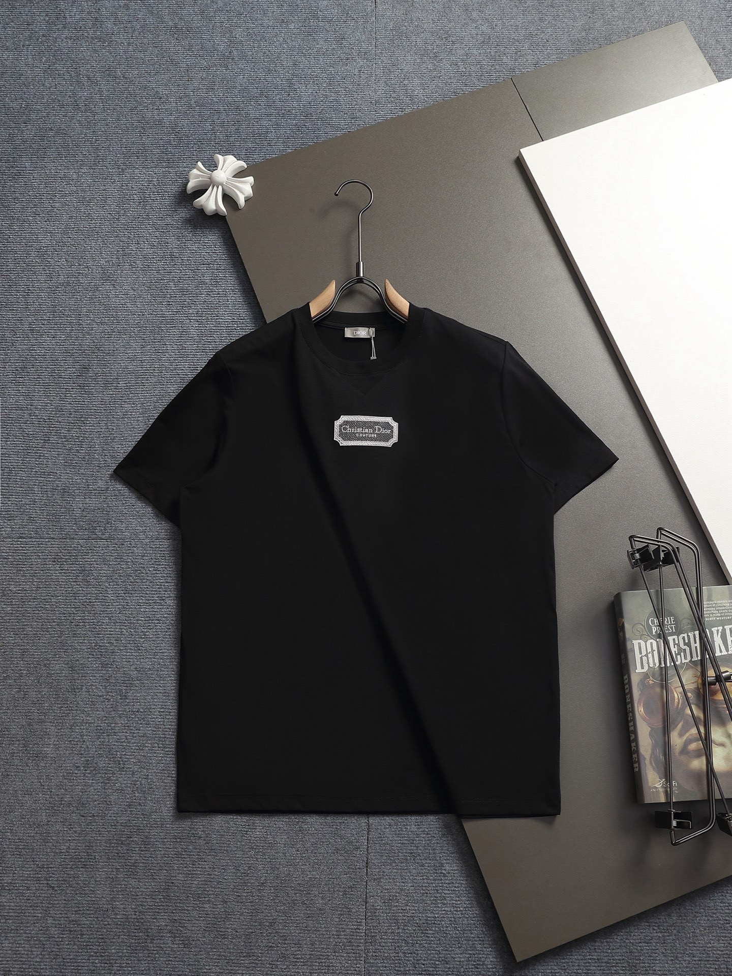 【DIOR】刺繍 半袖 T シャツ