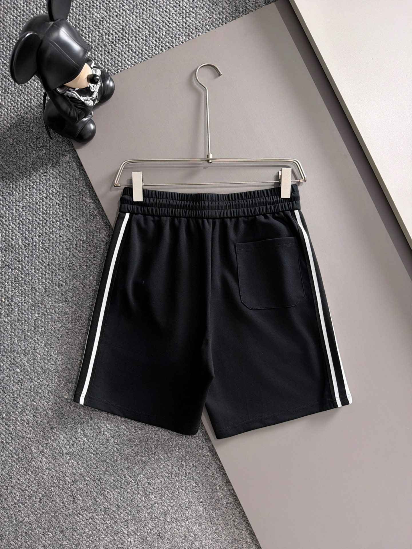 【PRADA】半袖T シャツショートパンツ セットアップ
